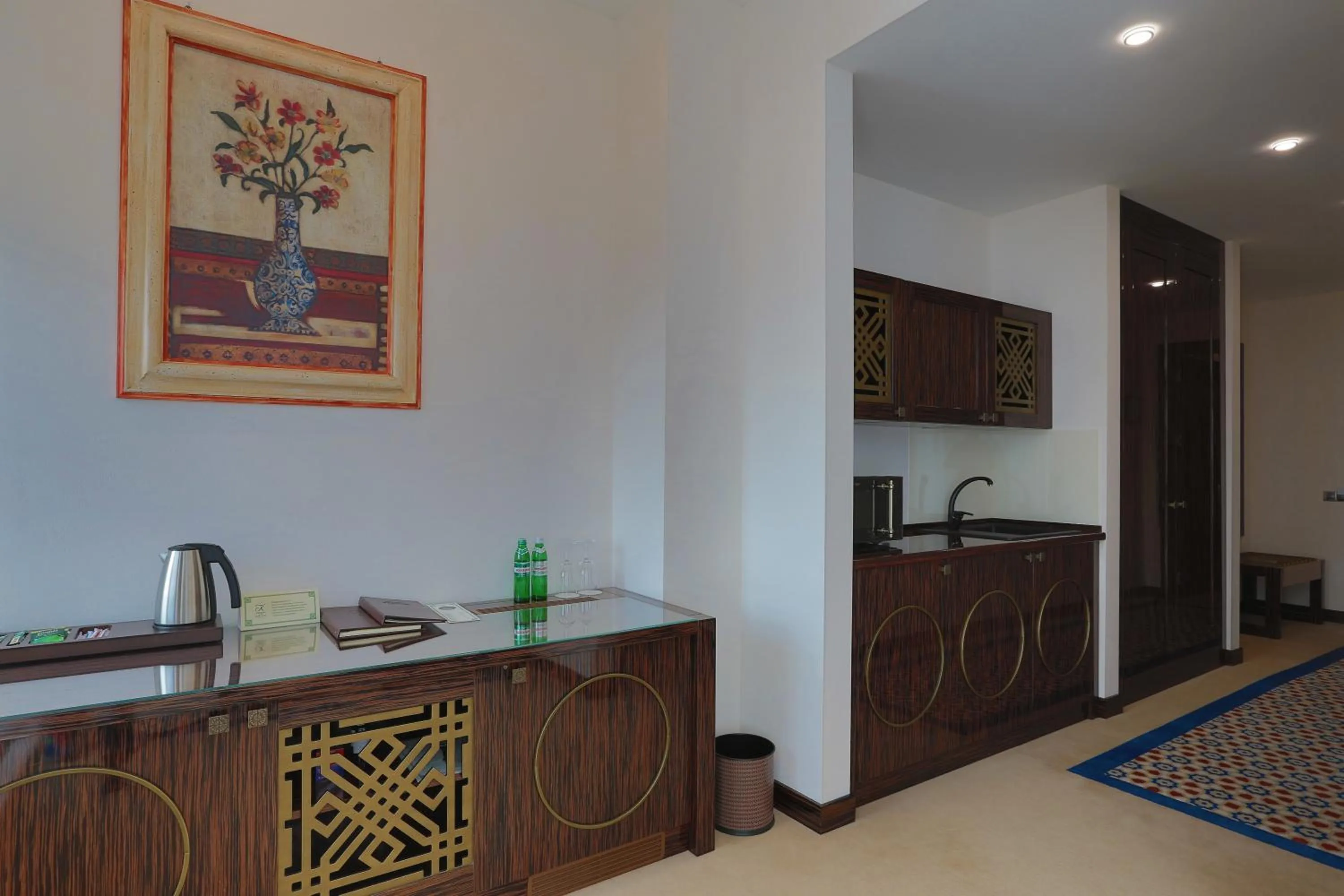 Coffee/tea facilities in KADORR Hotel Resort & Spa