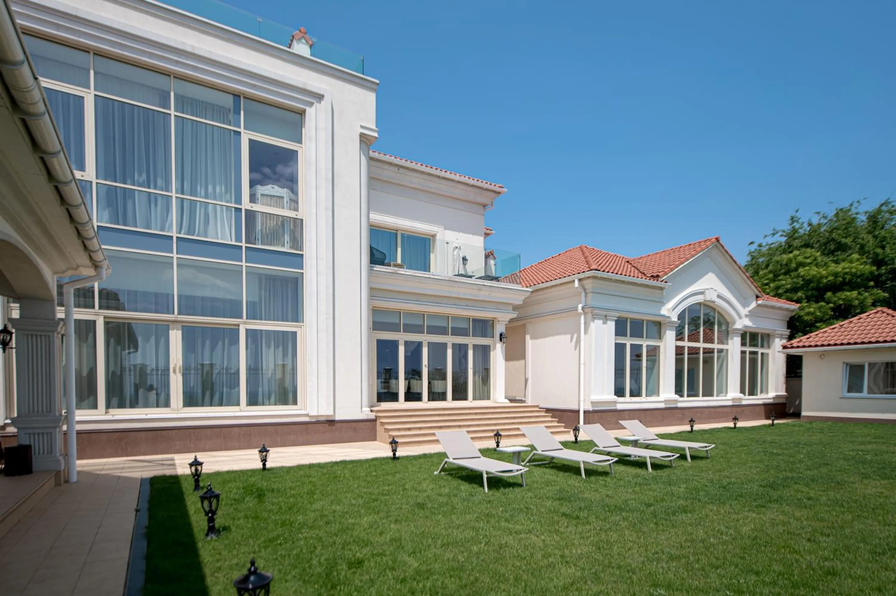 Property building in KADORR Hotel Resort & Spa