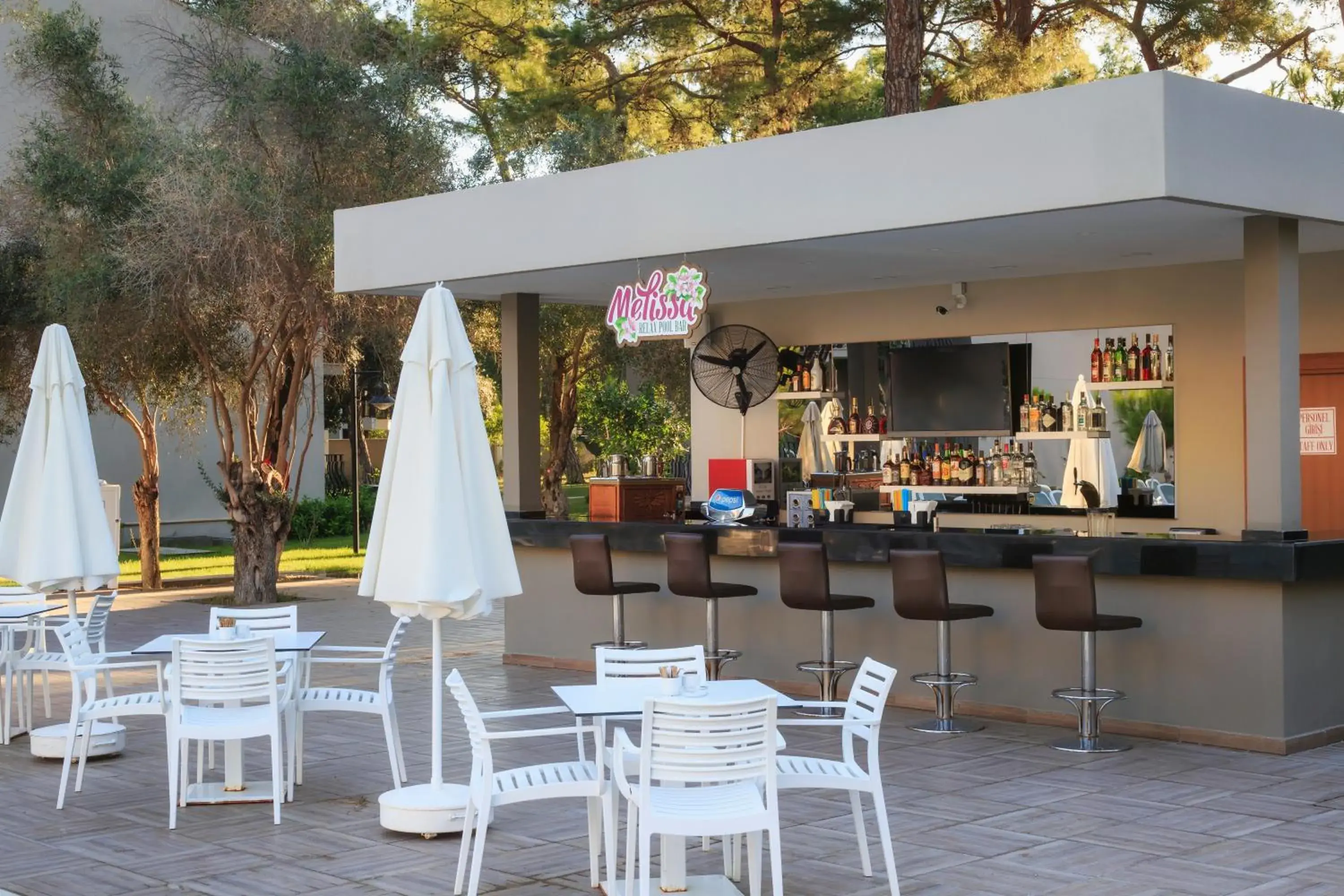 Lounge or bar, Restaurant/Places to Eat in Kimeros Park Holiday Village - Ultra All Inc. Kids Concept