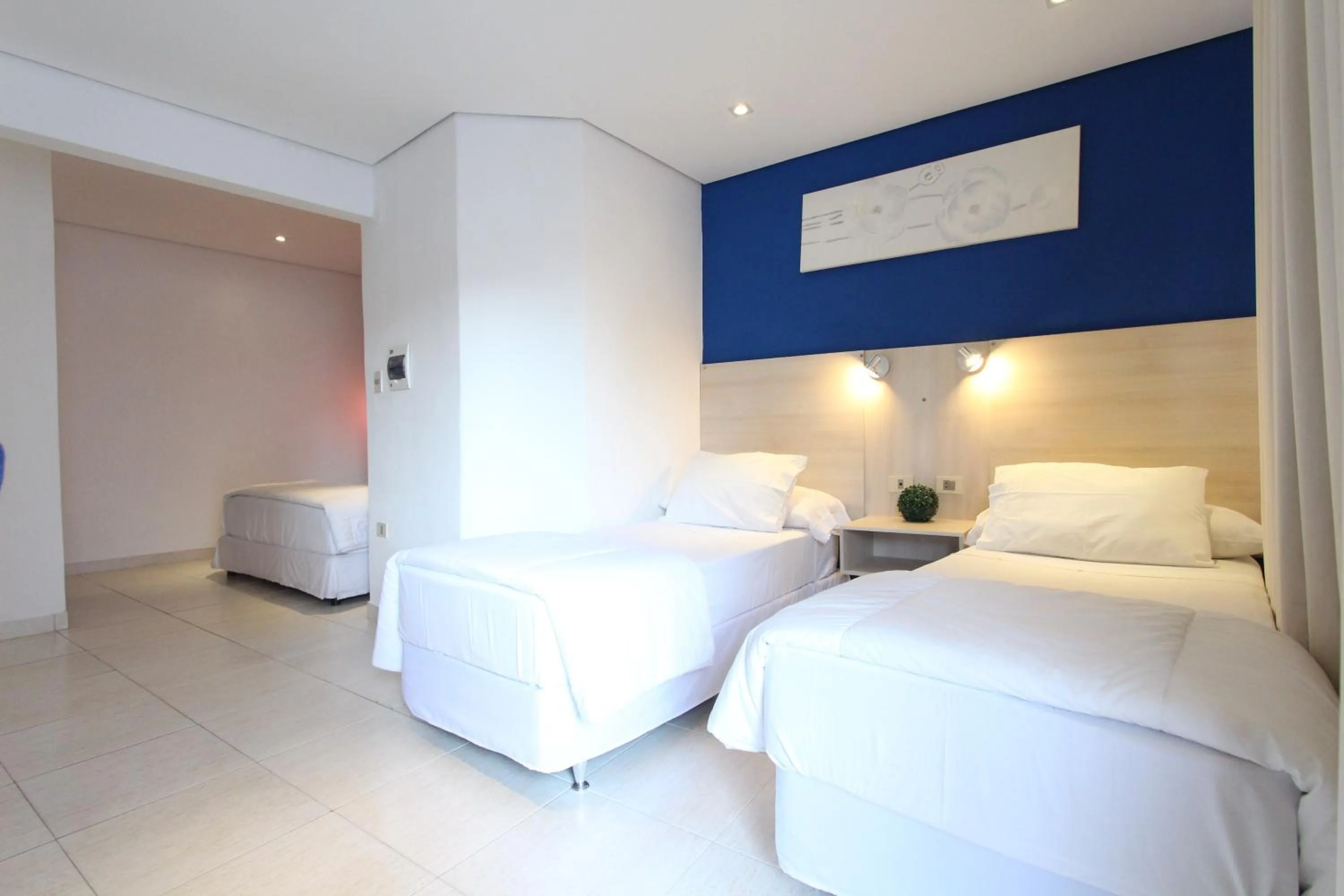 Bedroom, Bed in Danieri Asunción Hotel