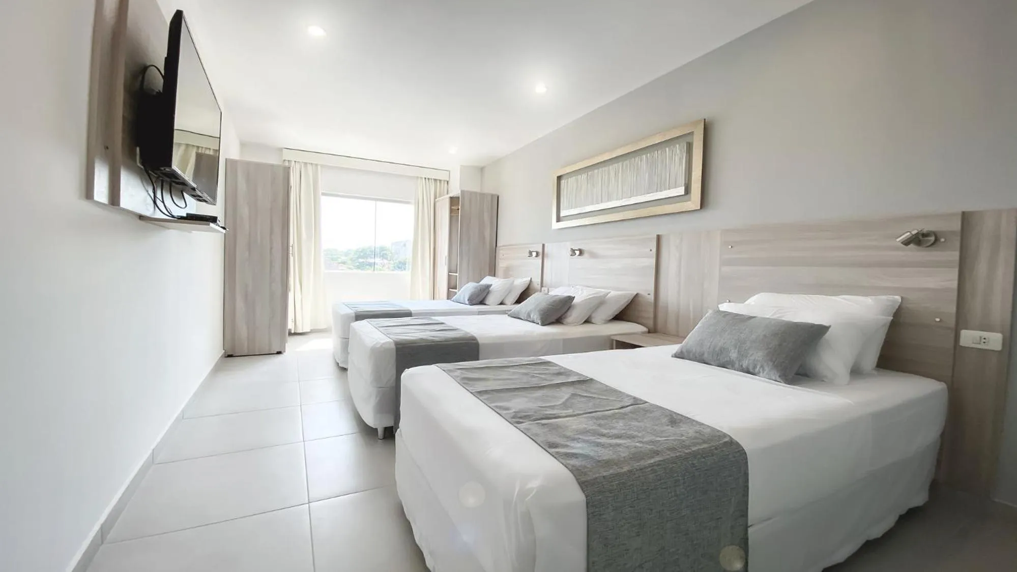 Bedroom, Bed in Danieri Asunción Hotel