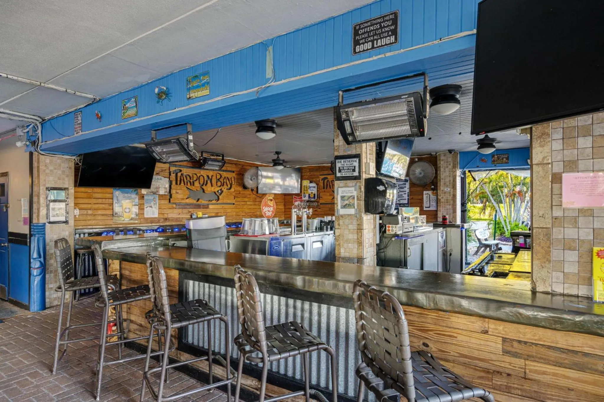 Restaurant/places to eat in Bay Breeze