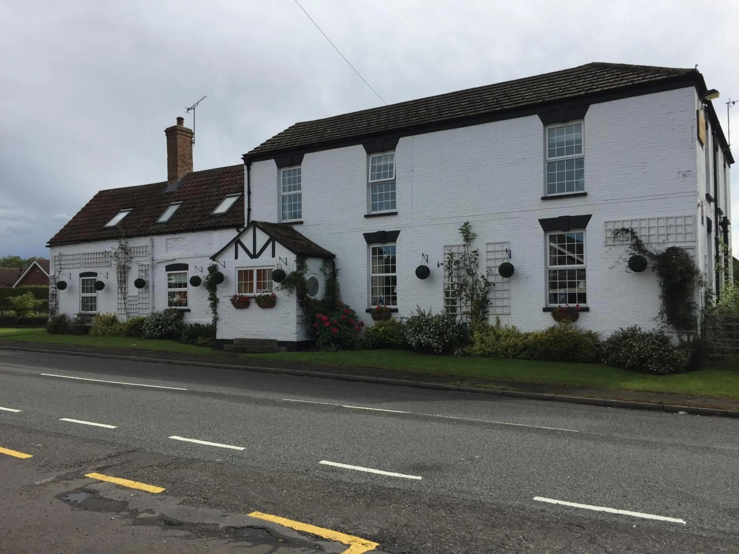 Facade/entrance in The Red Lion Inn Partney