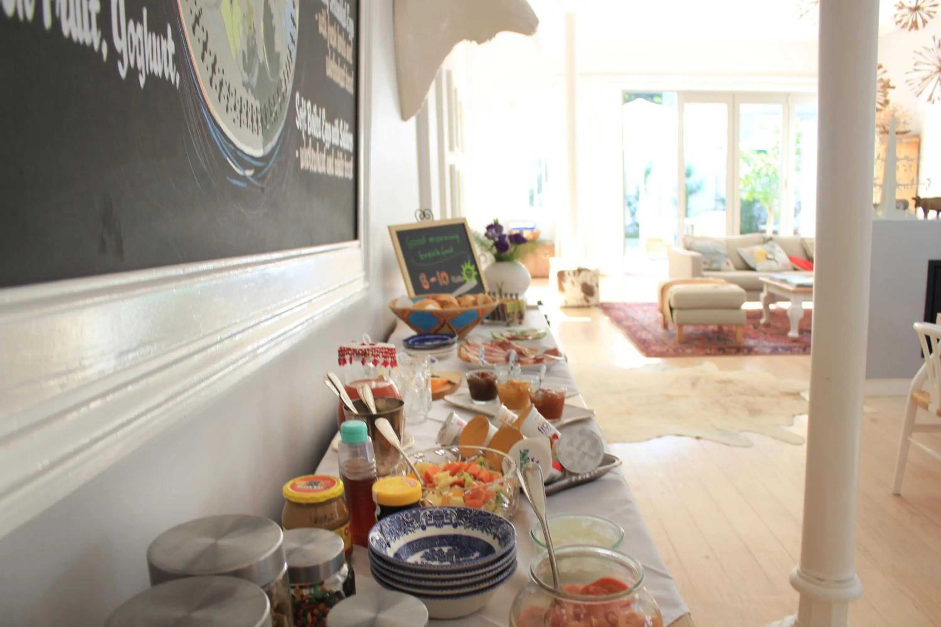 Restaurant/places to eat in Himmelblau Boutique Bed and Breakfast