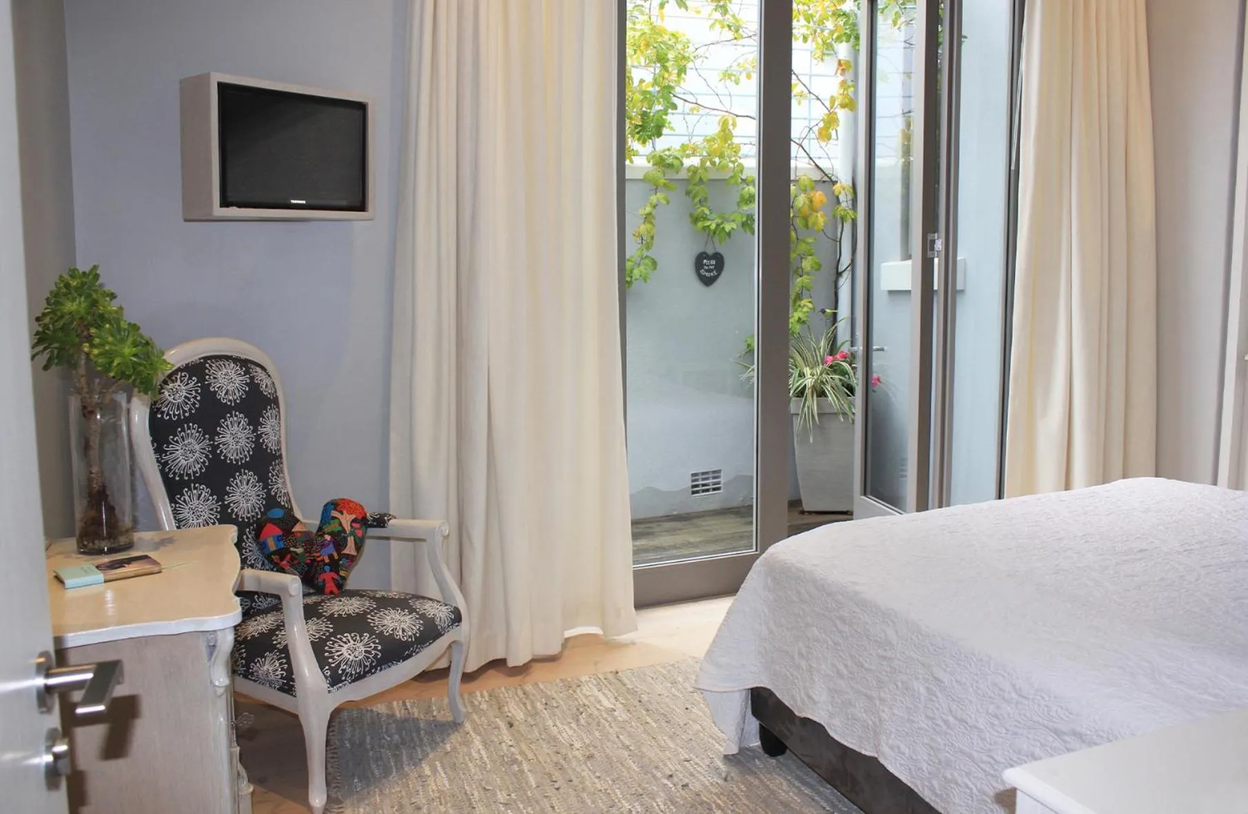 Photo of the whole room, Bed in Himmelblau Boutique Bed and Breakfast