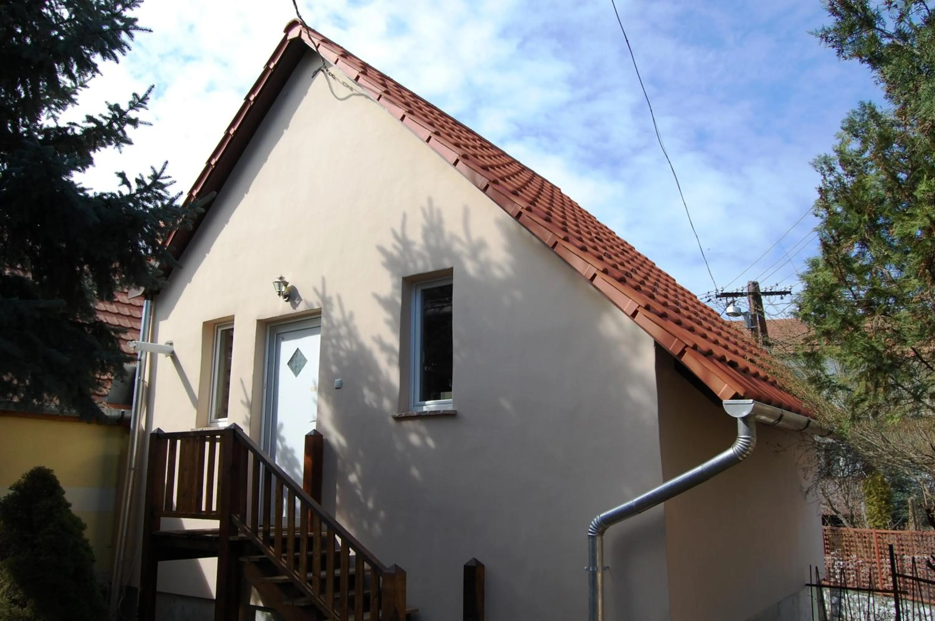 Maya Guesthouse
