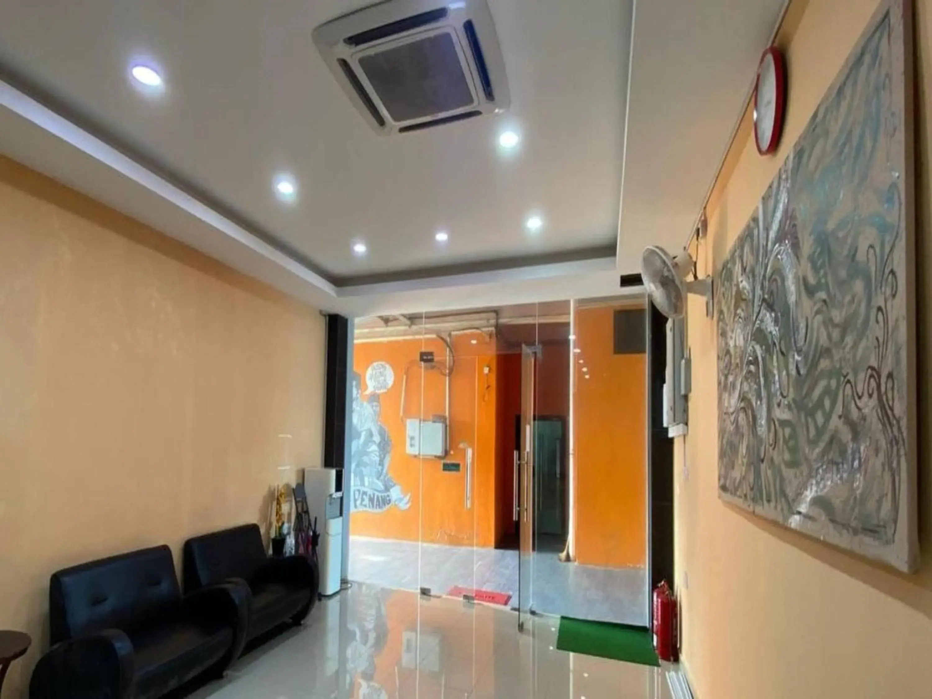 Lobby or reception in Capital O 91094 Hotel & Chalet Sportfishing Lobby or reception in Capital O 91094 Hotel & Chalet Sportfishing