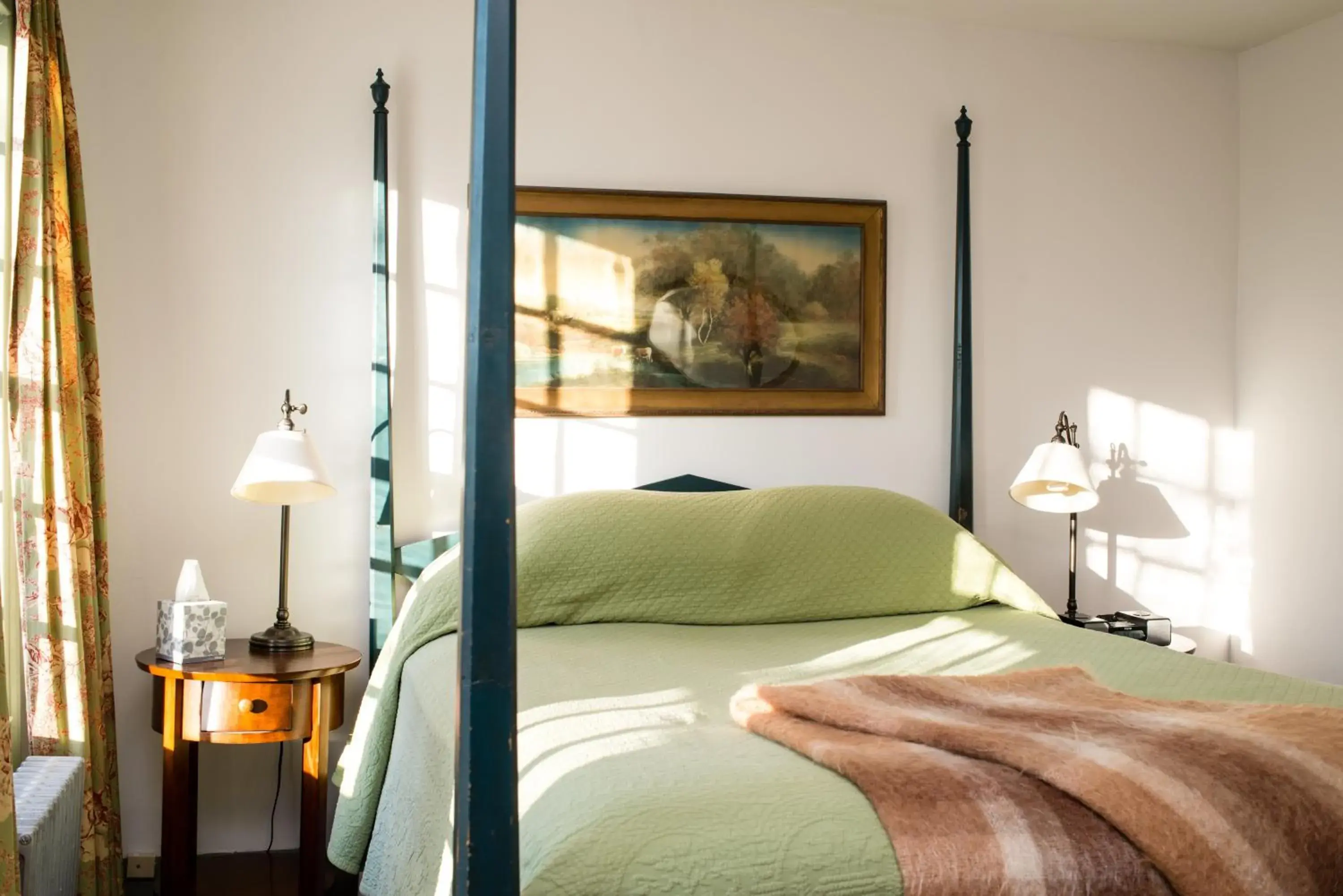 Queen Suite with Sofa Bed in The Old Inn On The Green Queen Suite with Sofa Bed in The Old Inn On The Green