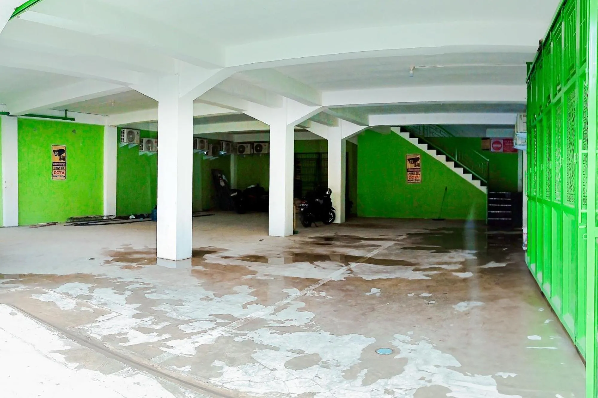 Facade/entrance in Urbanview Hotel at Guest House Bukit Sion Bengkulu