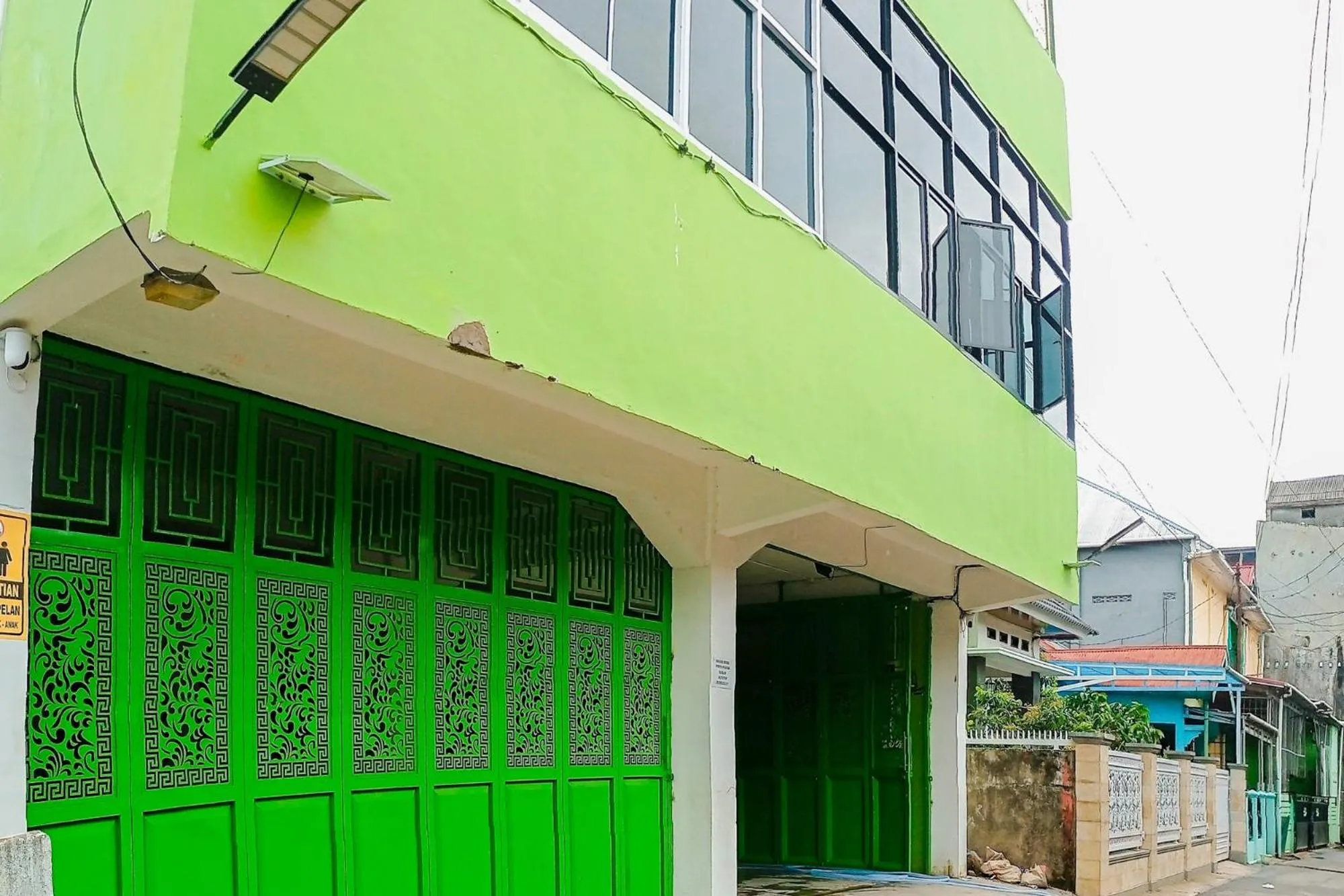 Facade/entrance in Urbanview Hotel at Guest House Bukit Sion Bengkulu