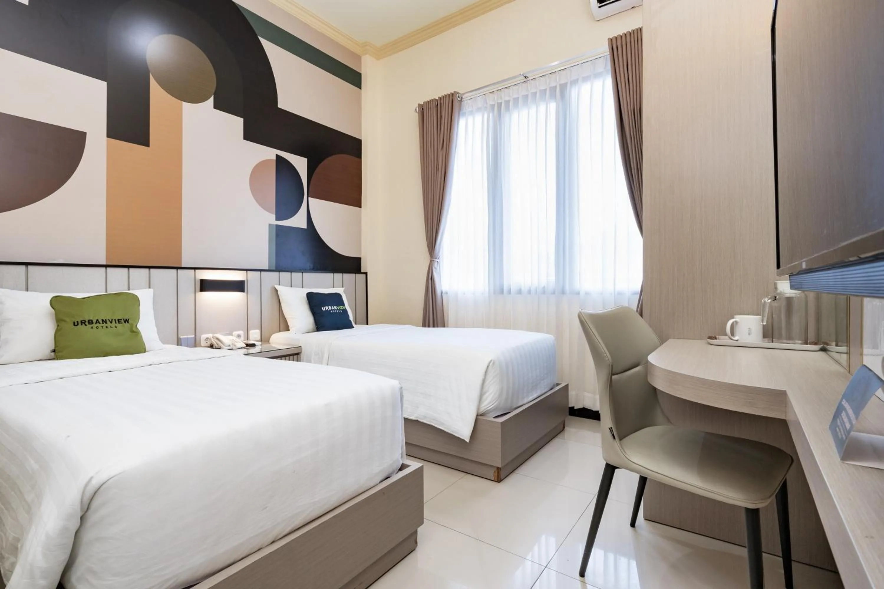 Standard Twin Room in Urbanview Hotel Syariah Anelia 2 Samarinda by RedDoorz