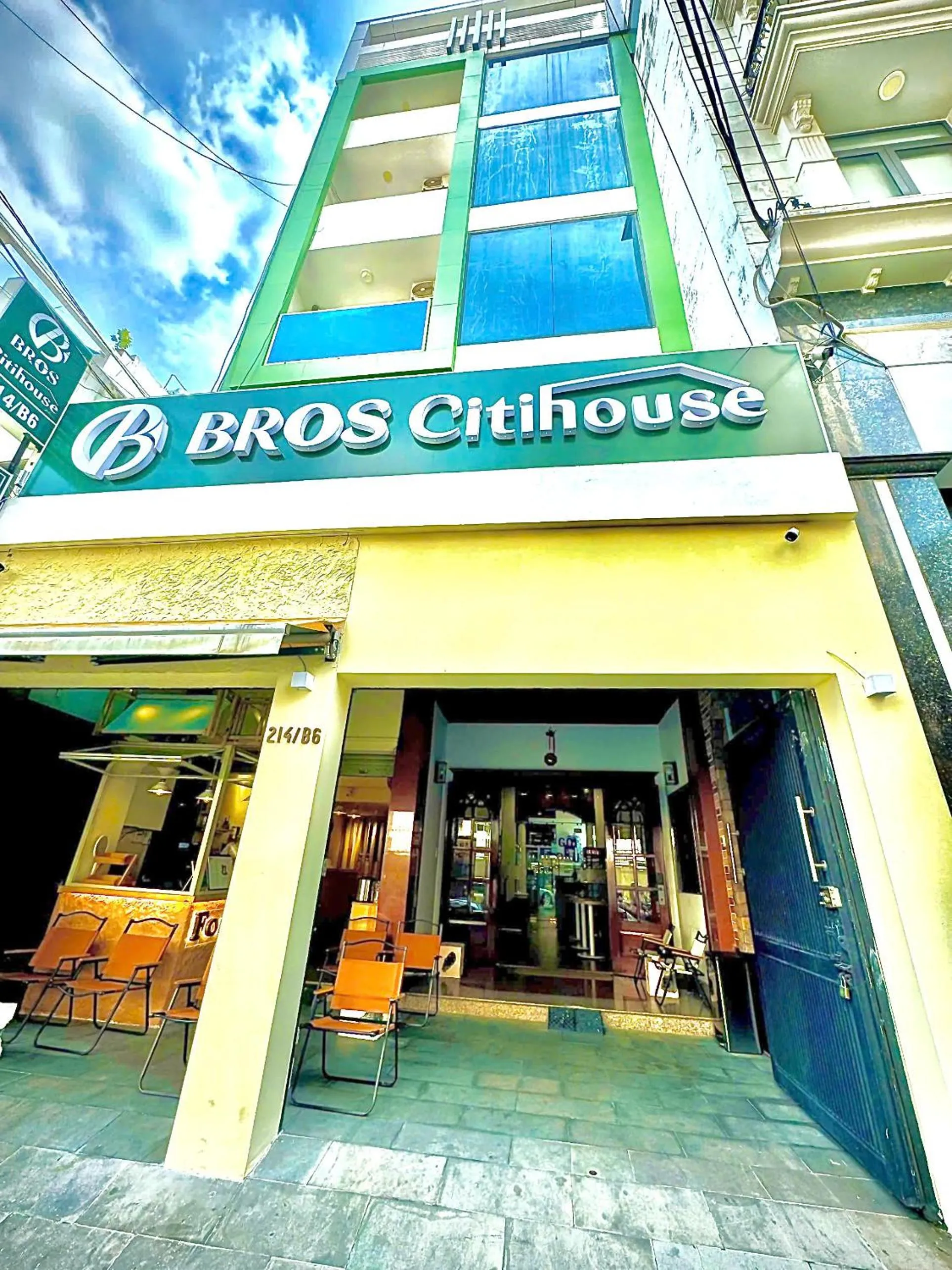 Property building in Bros Citihouse Hotel