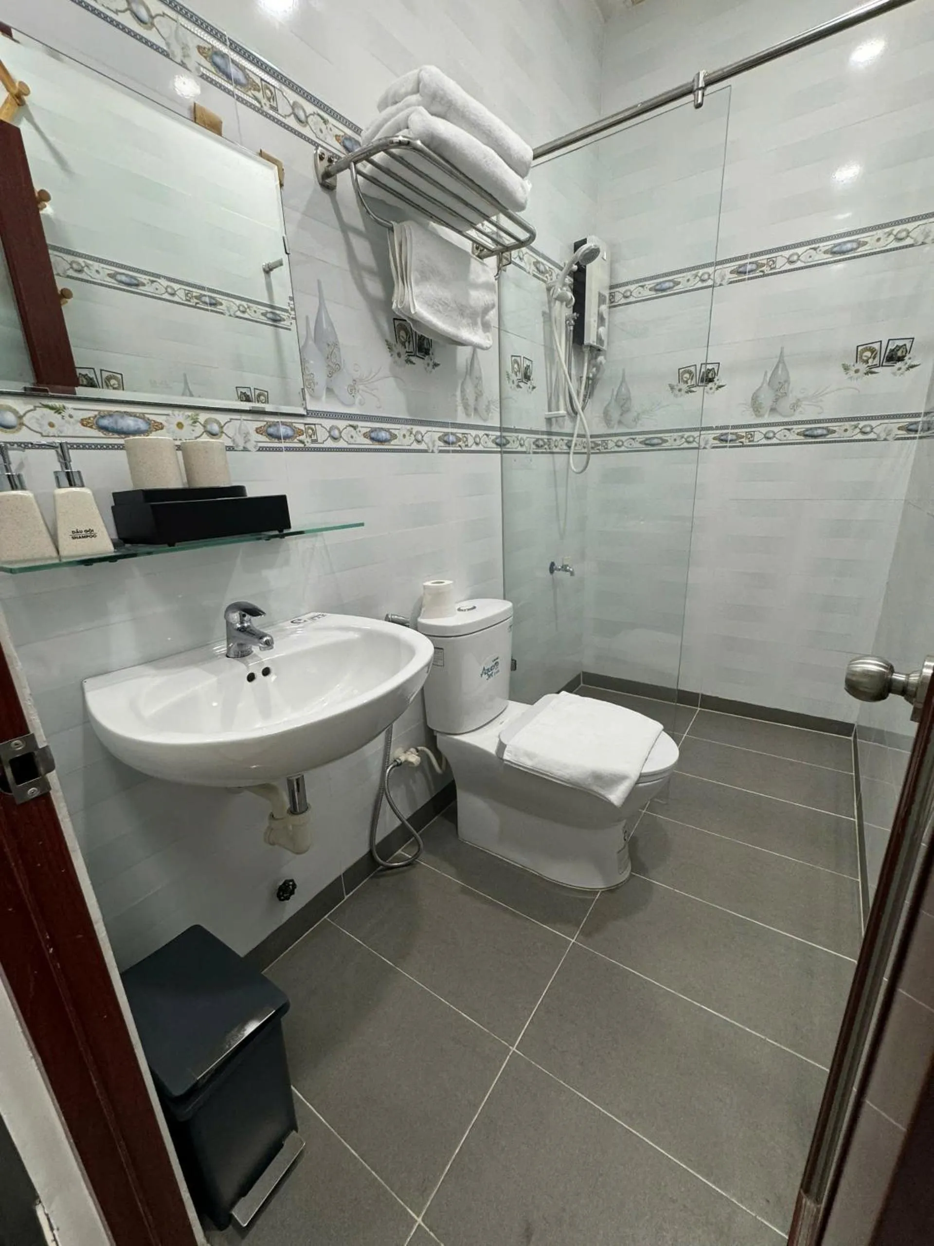 Toilet in Bros Citihouse Hotel