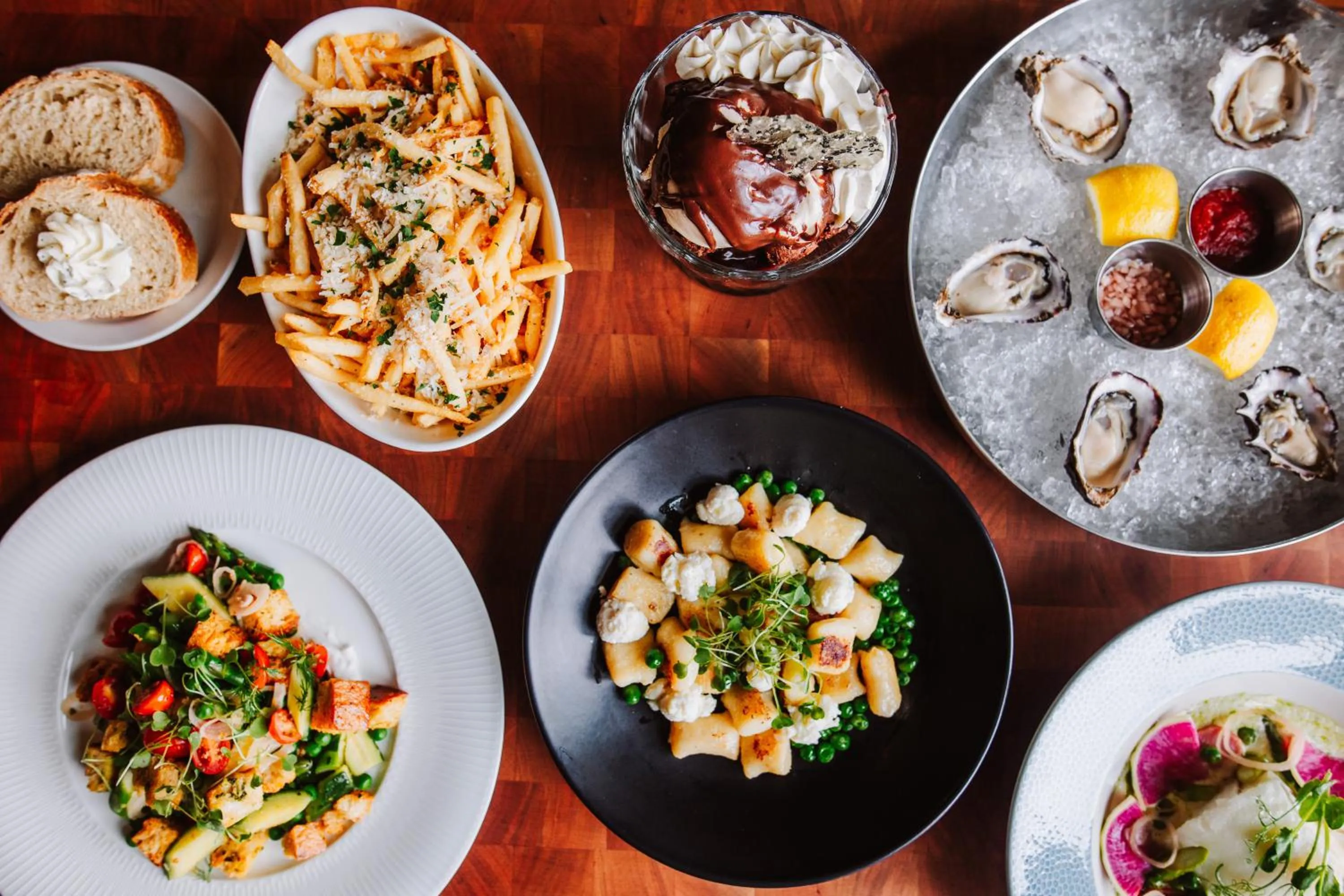 Restaurant/places to eat in Flying Horse Resort & Club