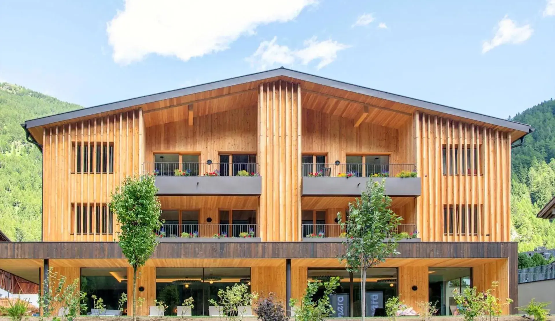 Linara Mountain Family Stay Linara Mountain Family Stay