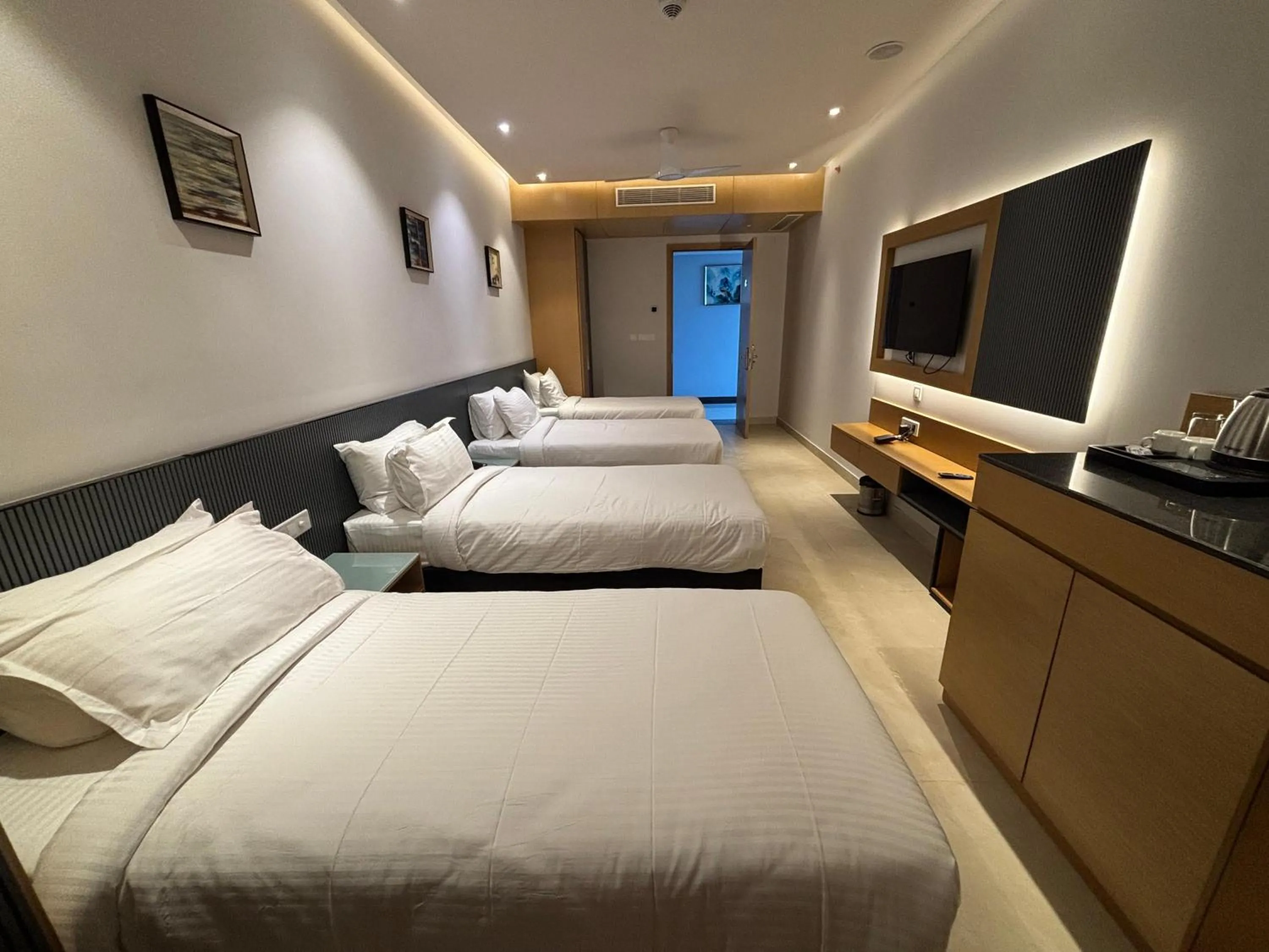 Bedroom, Bed in Krishna's courtyard Hotel & Convention