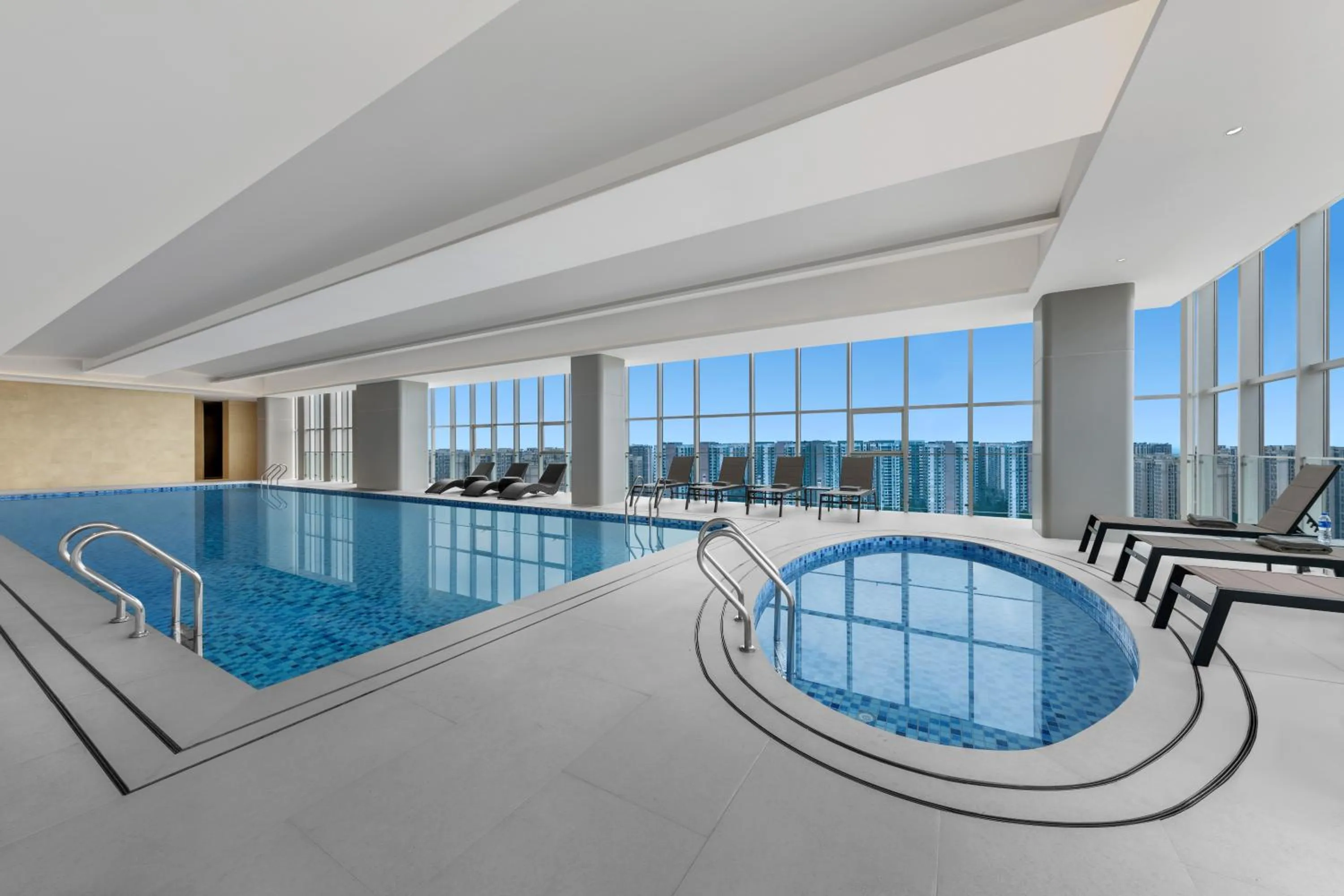 Swimming pool in Citadines Guanghua Chengdu