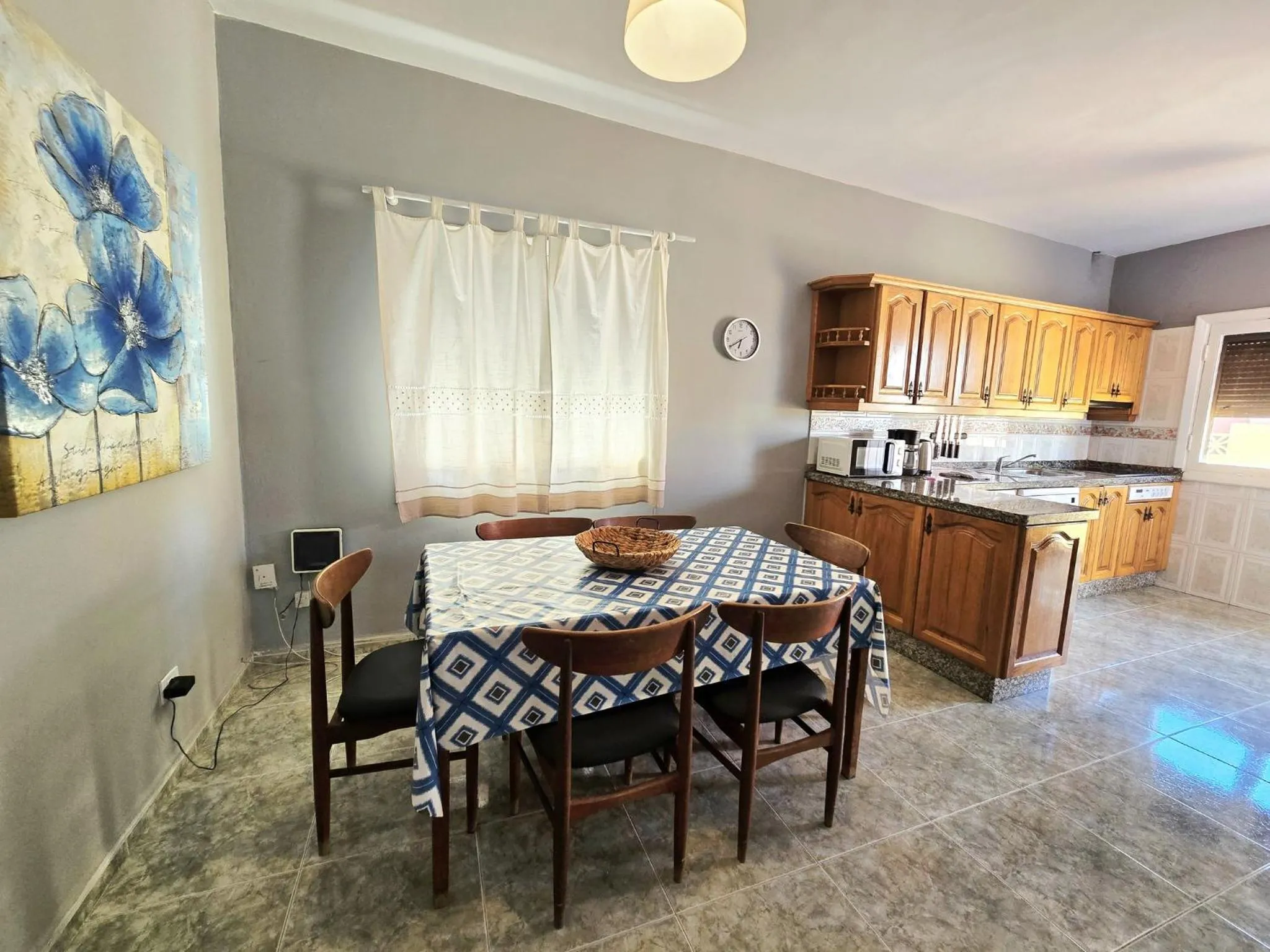 Kitchen or kitchenette in Apartamentos Medano - Casa Playa