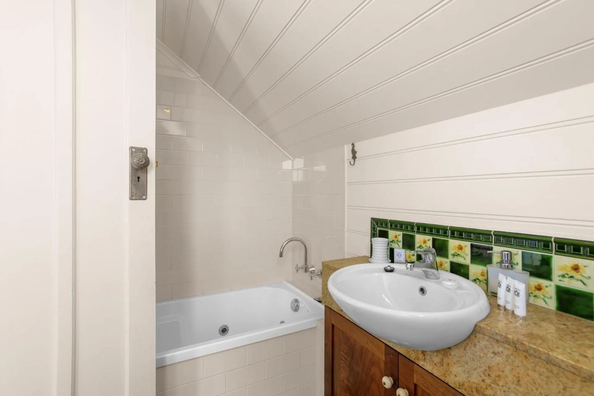 Apollo Bay Guesthouse