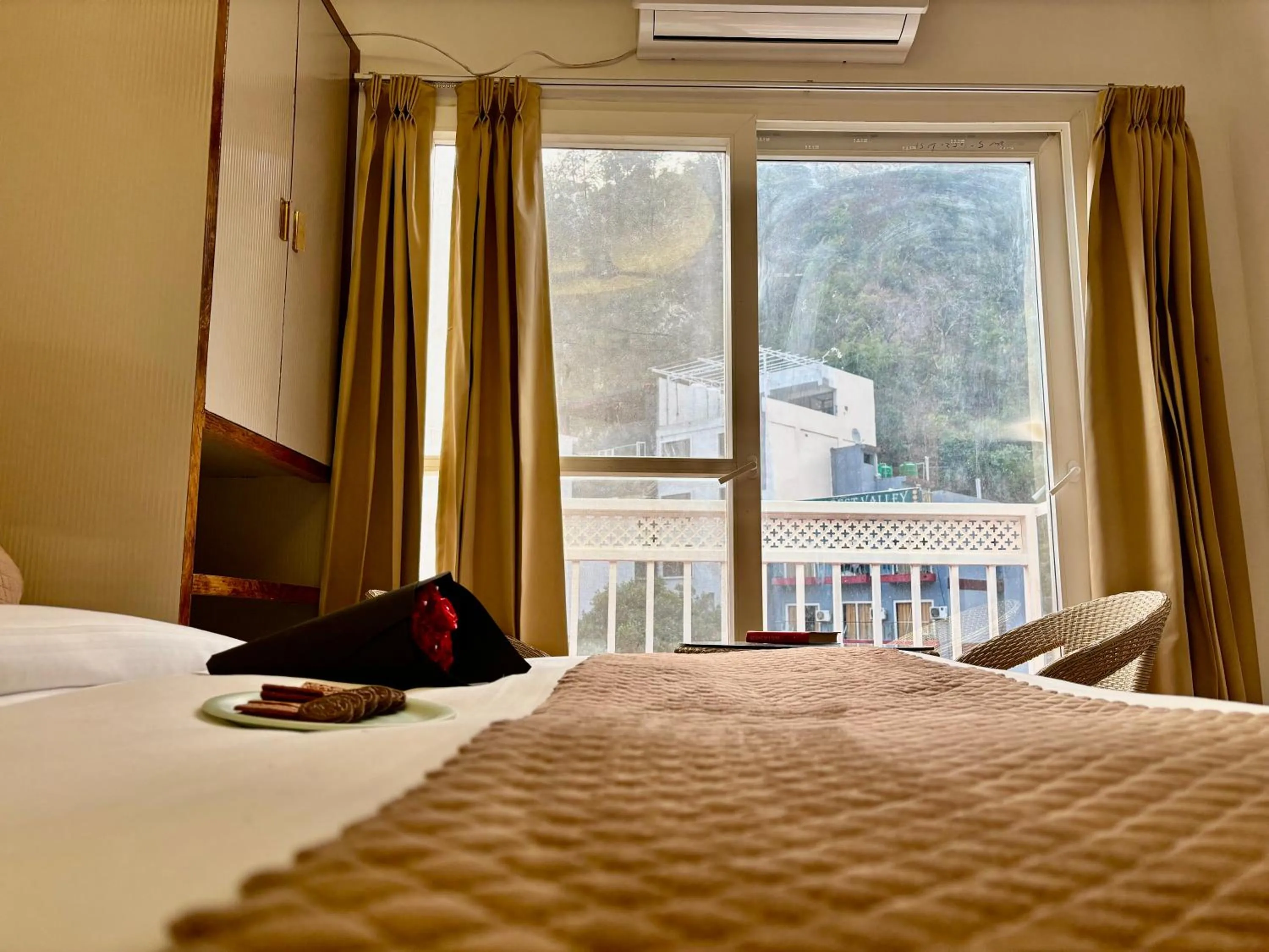 Bedroom, Bed in Check Inn Homes, Rishikesh Tapovan
