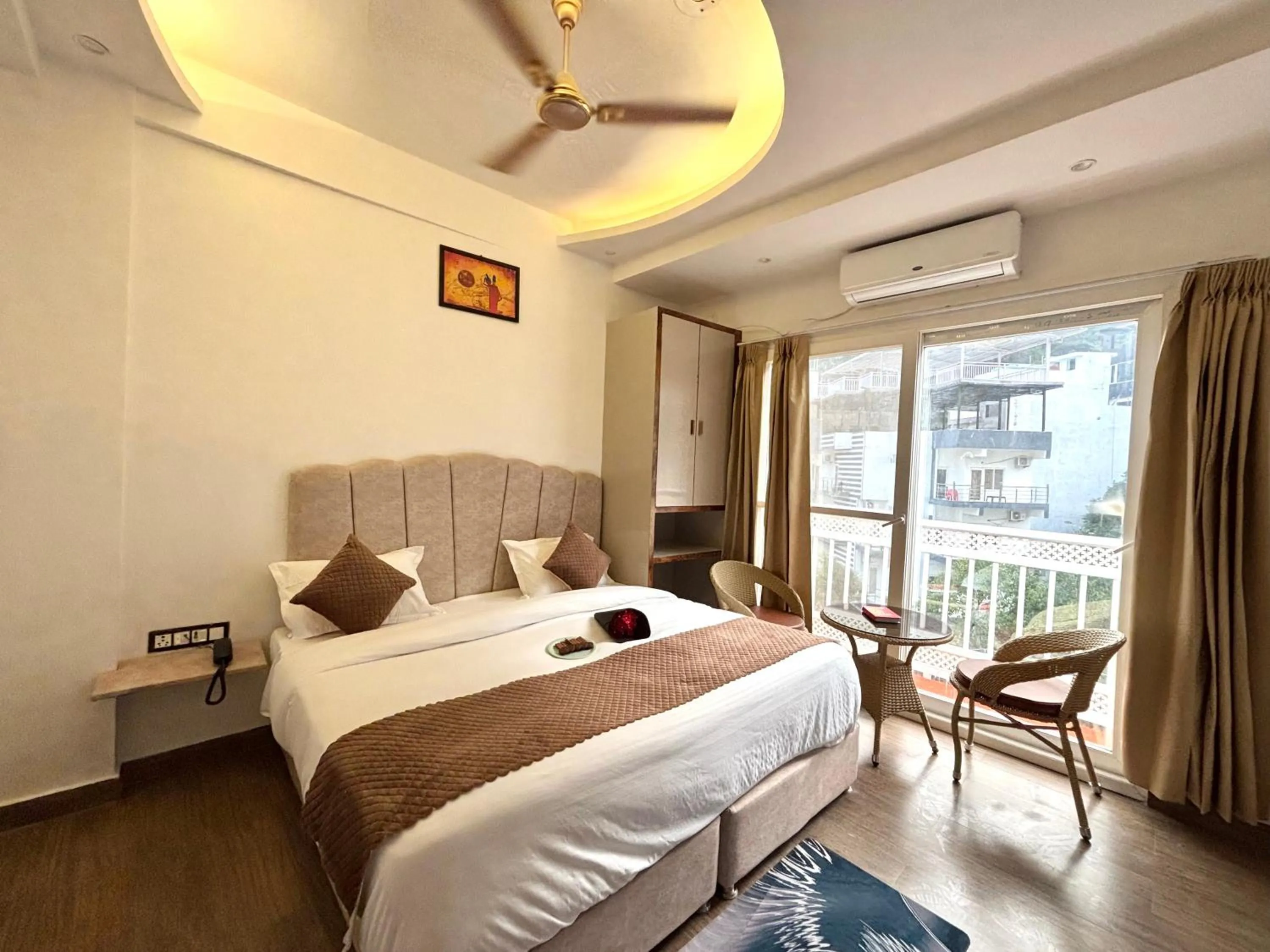 Bedroom, Bed in Check Inn Homes, Rishikesh Tapovan