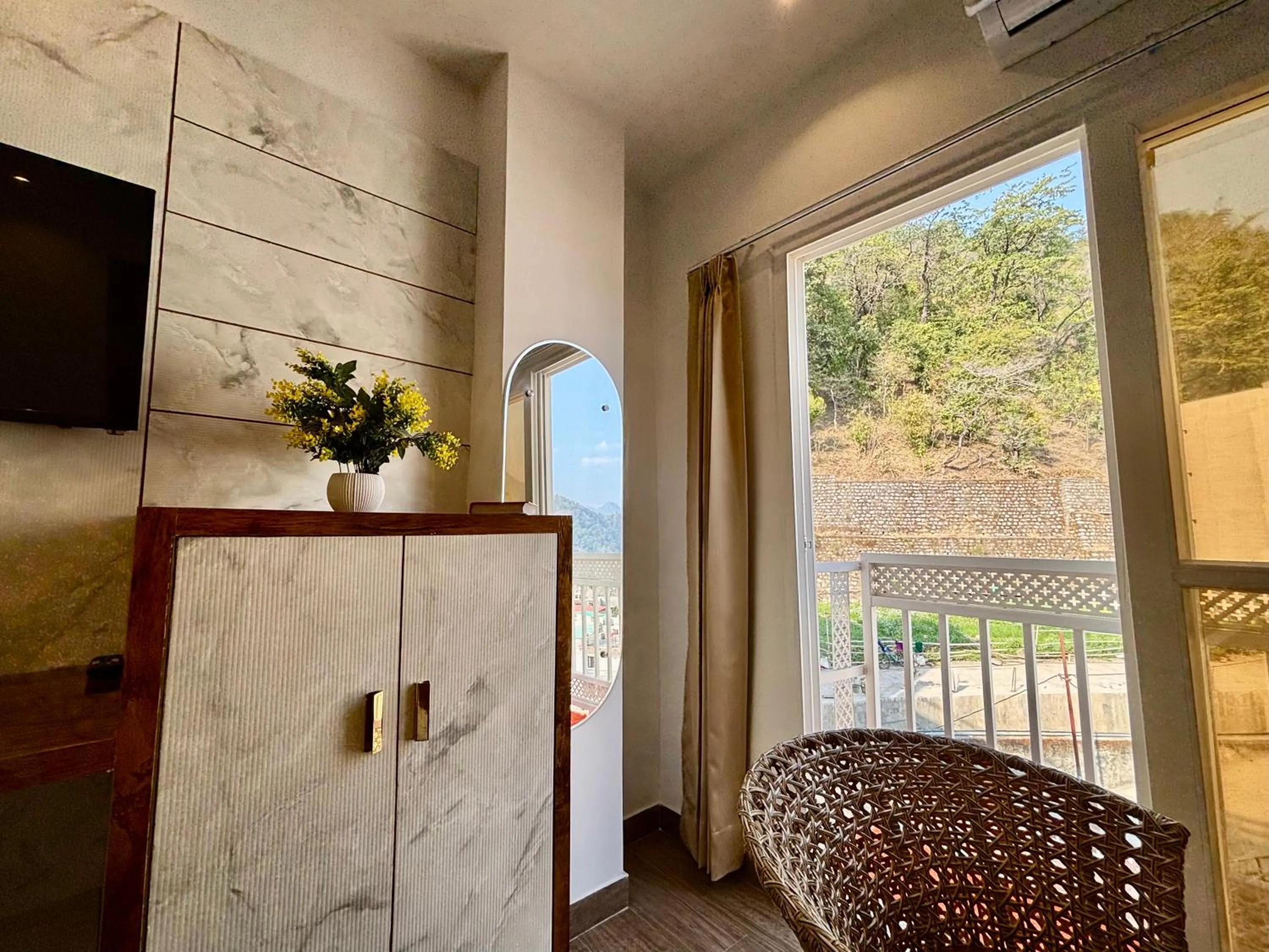 Bedroom in Check Inn Homes, Rishikesh Tapovan