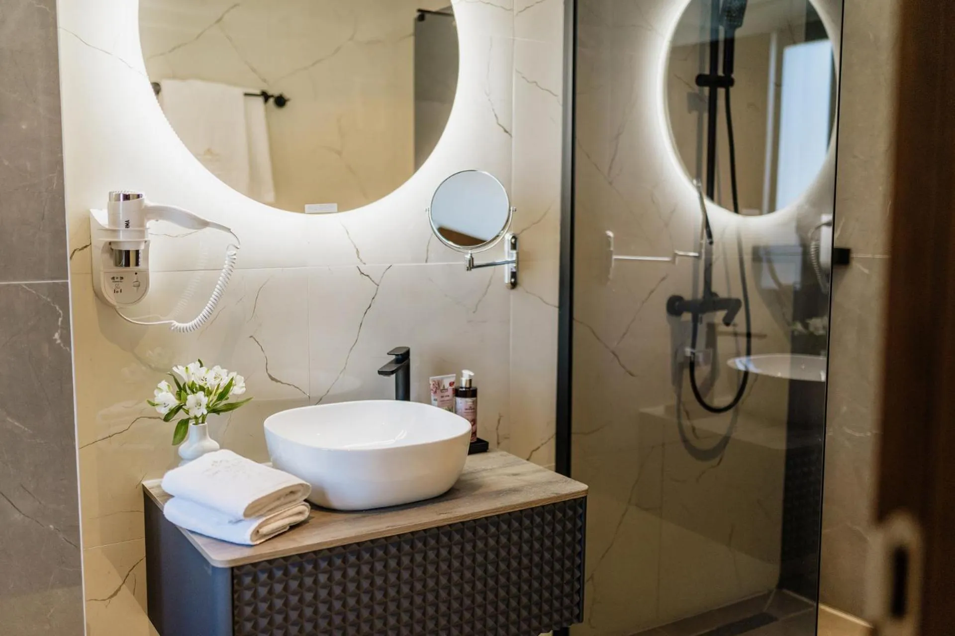 Bathroom in San Valentino Palace, Umag city center