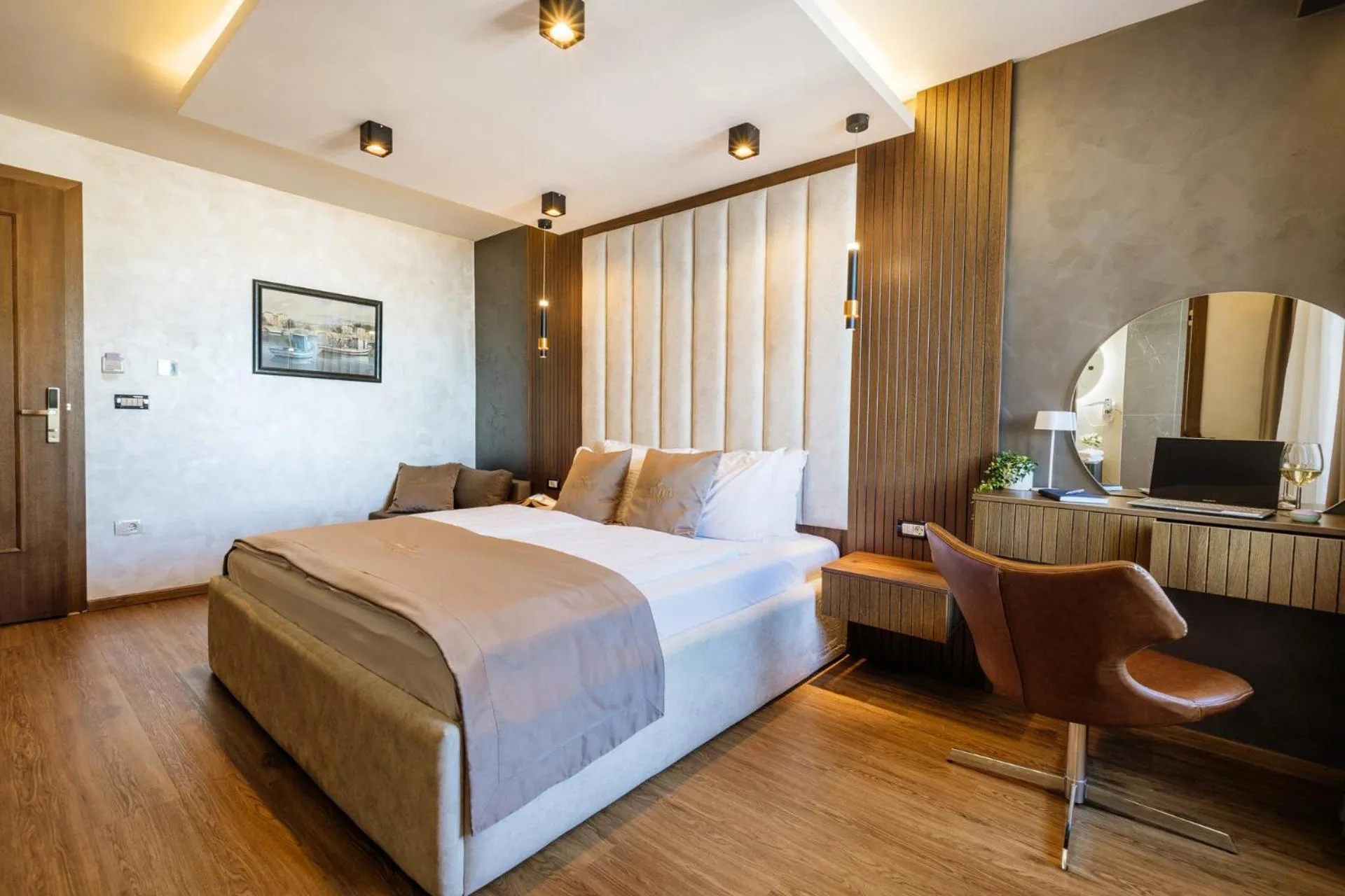 Photo of the whole room, Bed in San Valentino Palace, Umag city center