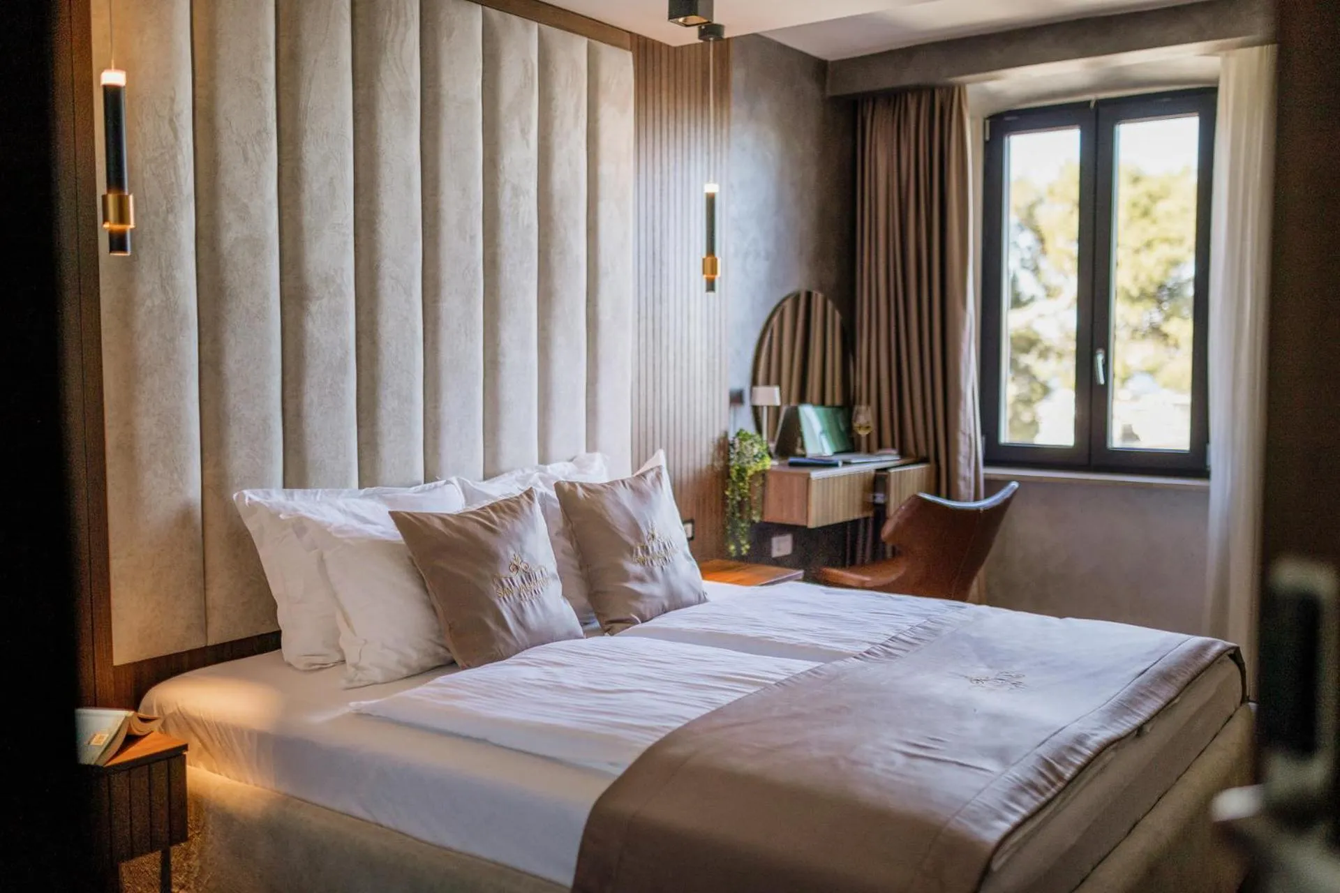 Photo of the whole room, Bed in San Valentino Palace, Umag city center