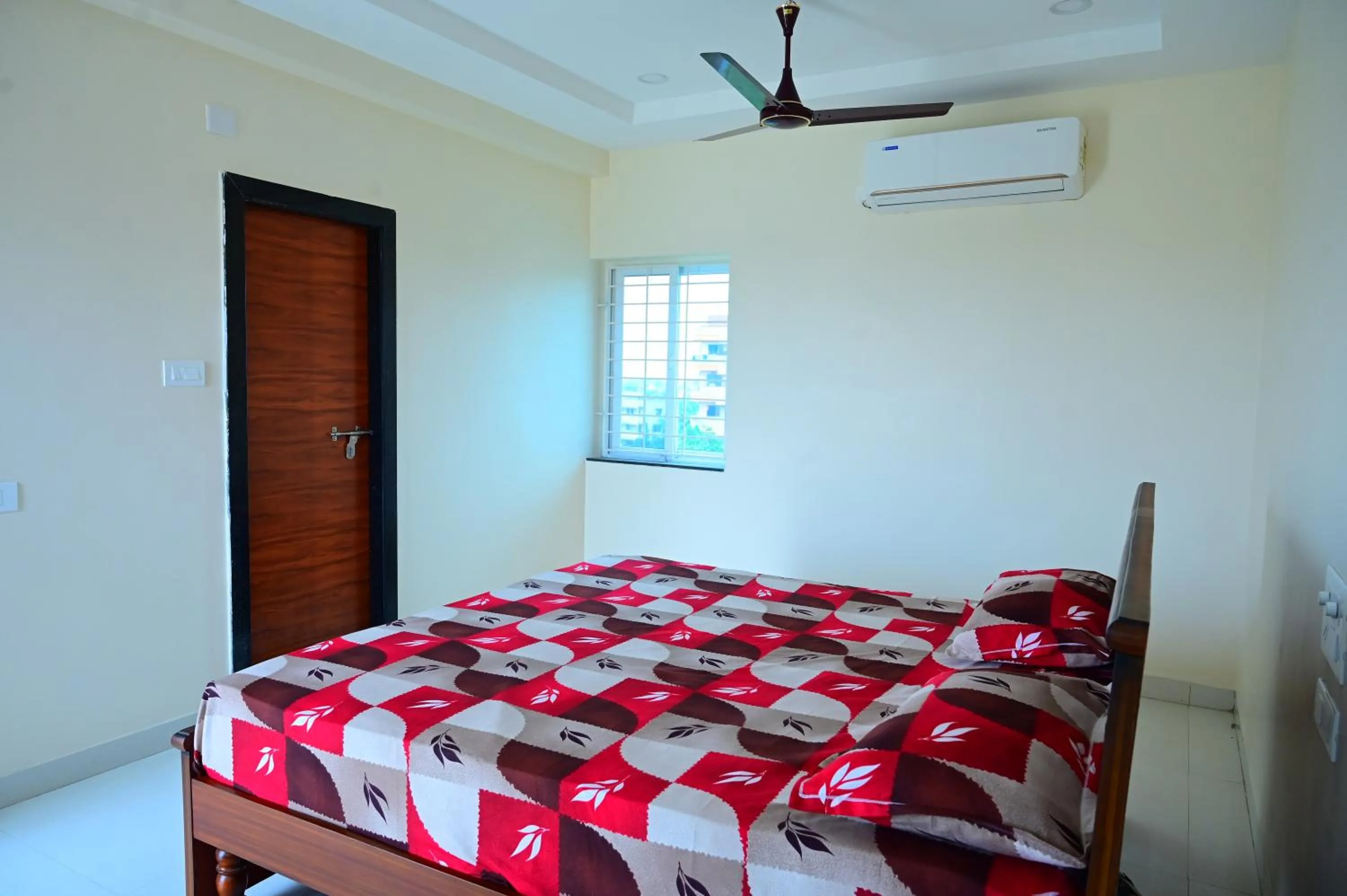 Vaarahi Guest Inn