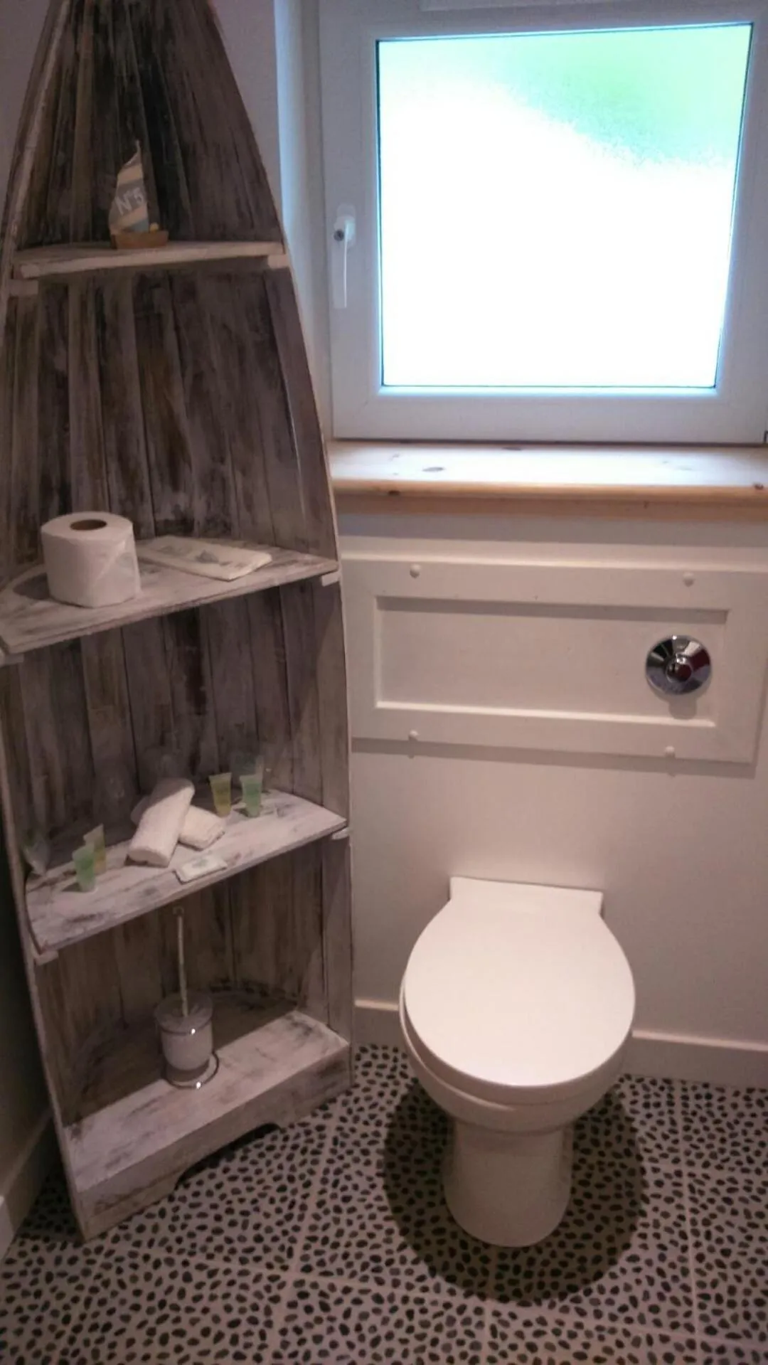 Toilet in Skye Haven