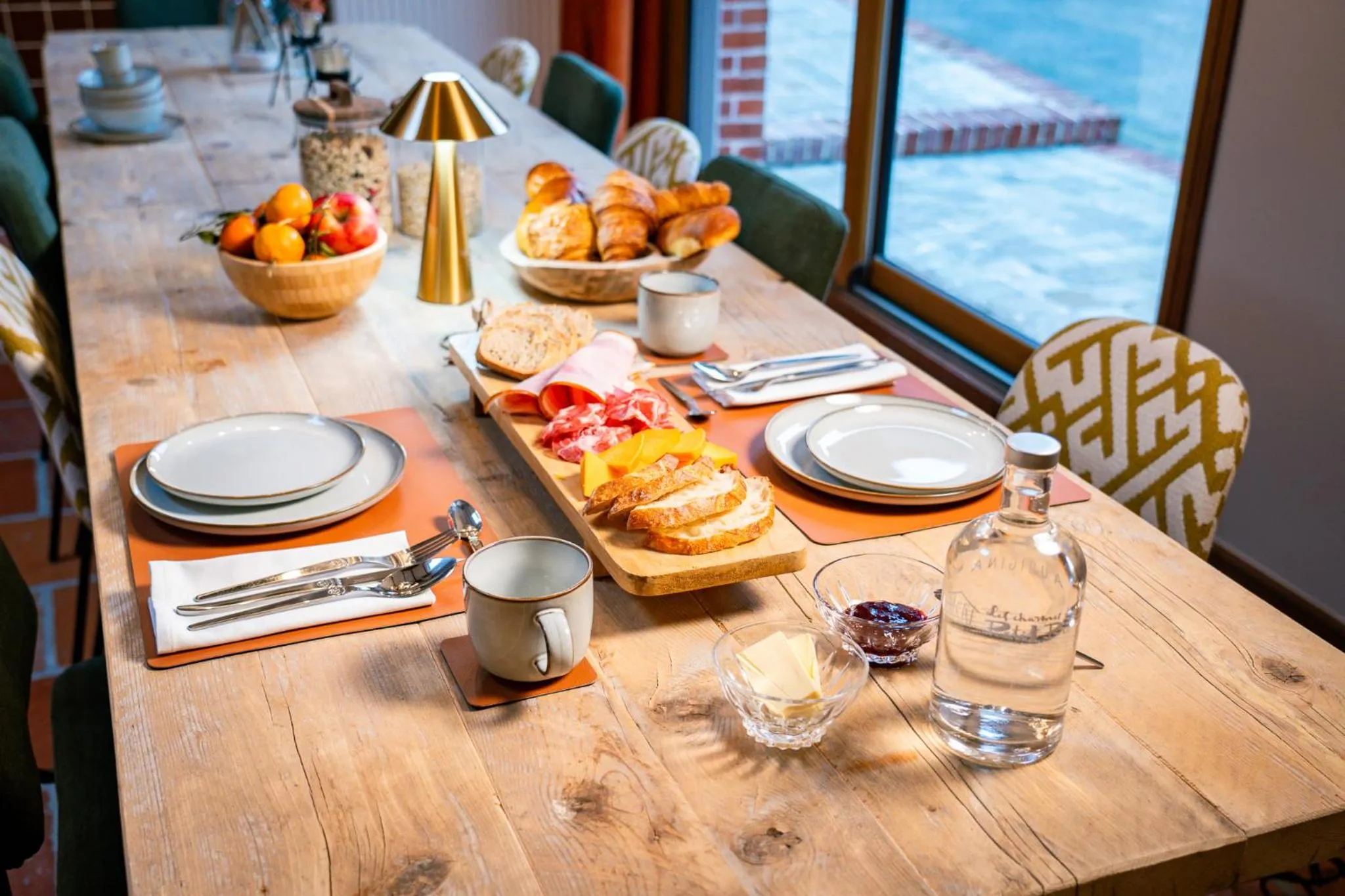 Food and drinks in Les Charmes du Petit Pré