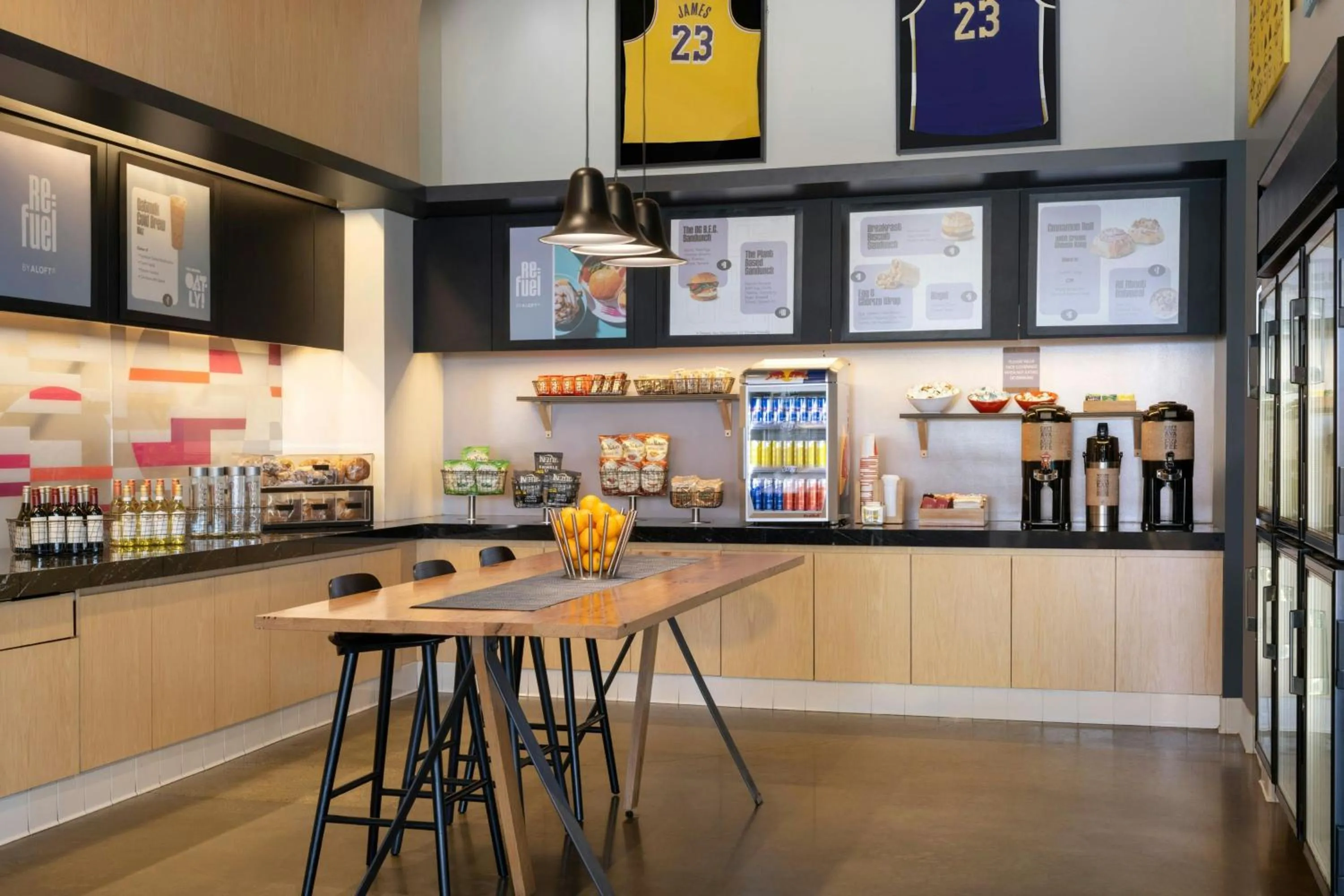 Restaurant/places to eat in Aloft El Segundo - Los Angeles Airport