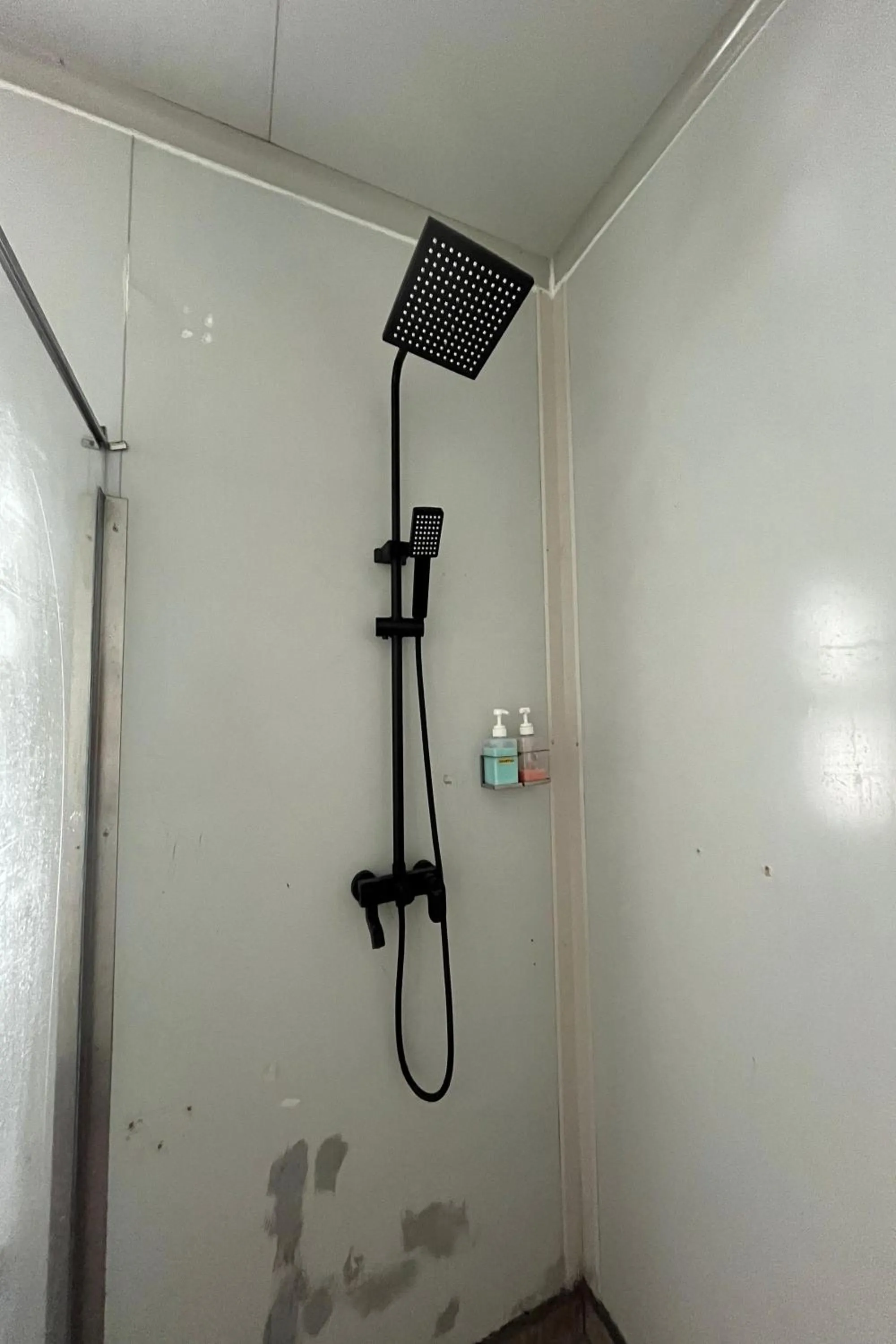 Shower in Saga Village Hotel & Resort Bintan