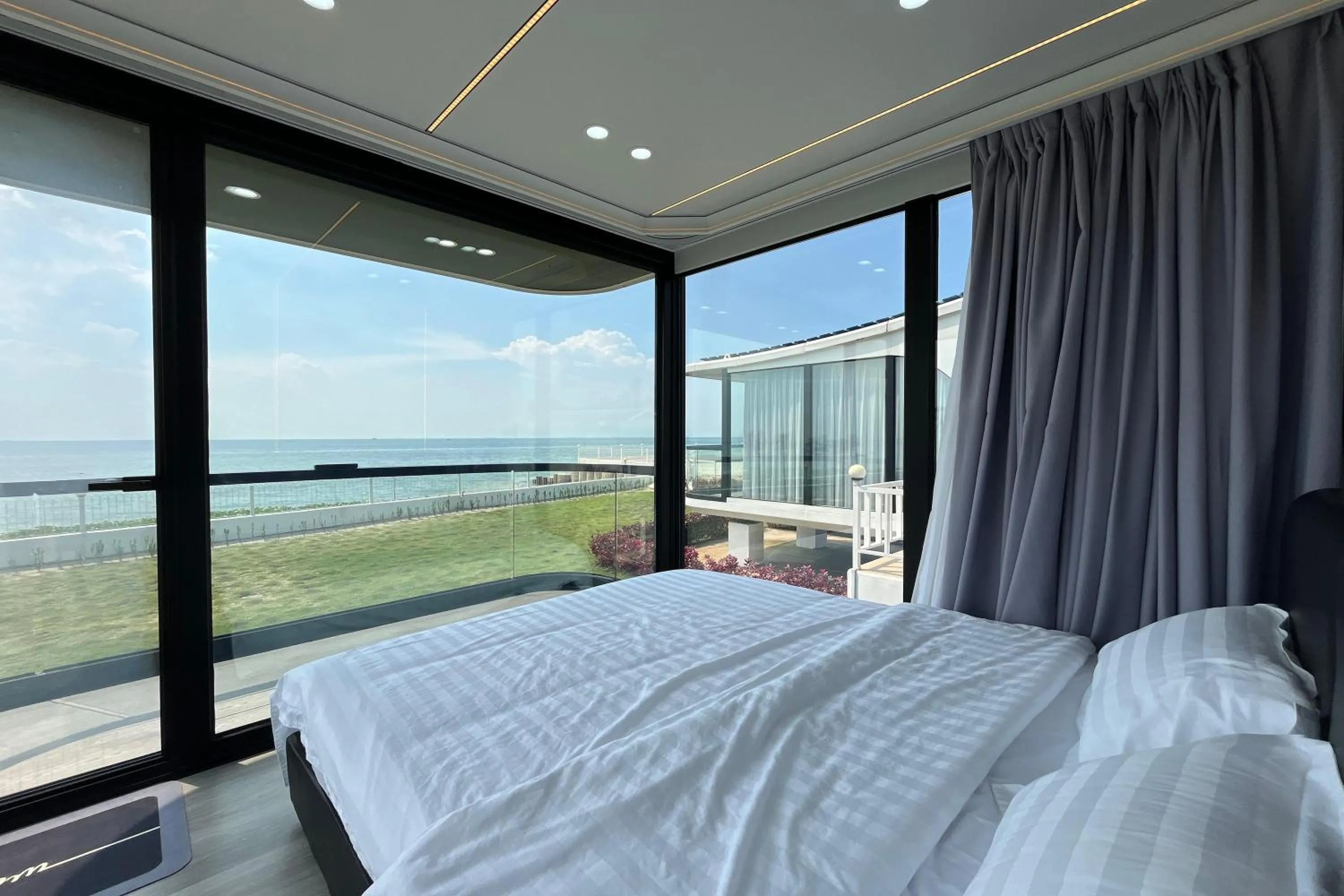 Bed in Saga Village Hotel & Resort Bintan