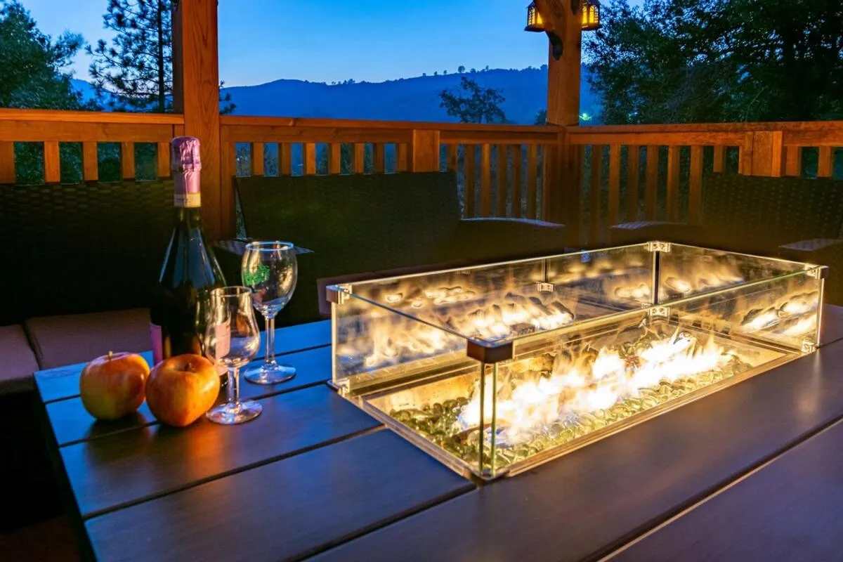 Waterfall Lodge near Yosemite Endless Pool, Hot Tub, Playground