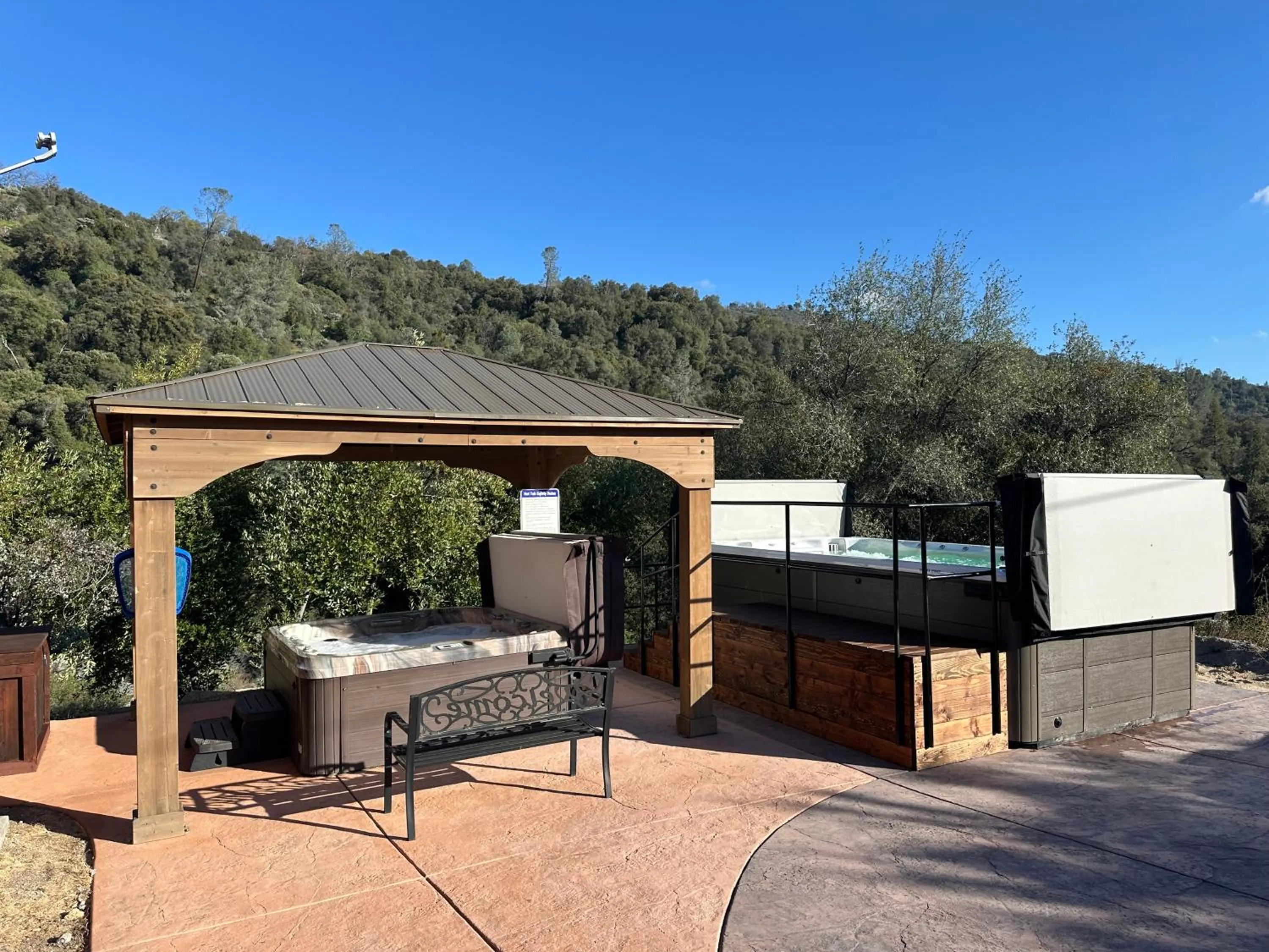 Hot Tub in Waterfall Lodge near Yosemite Endless Pool, Hot Tub, Playground