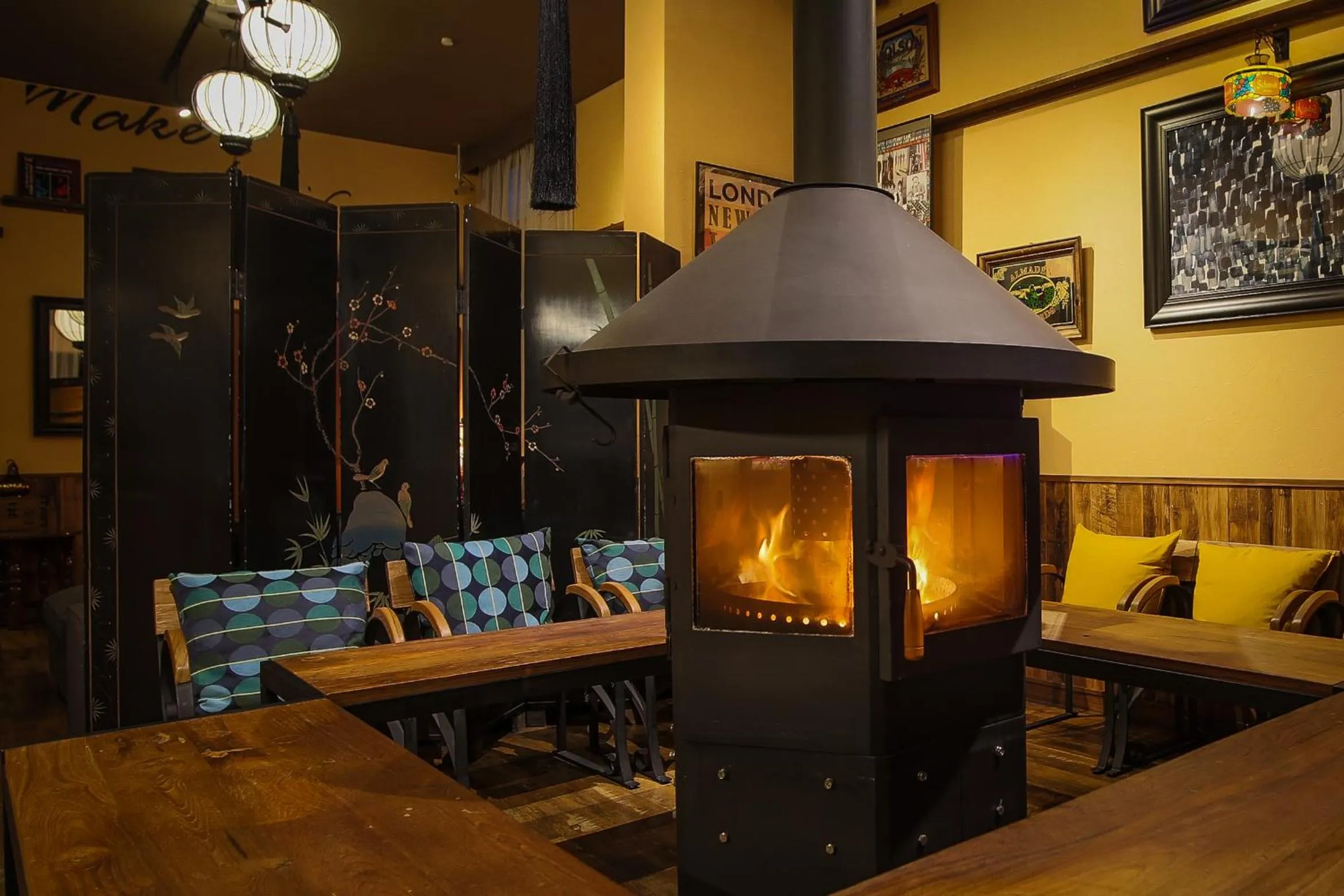 Communal lounge/ TV room in Yufuin Tabinokura