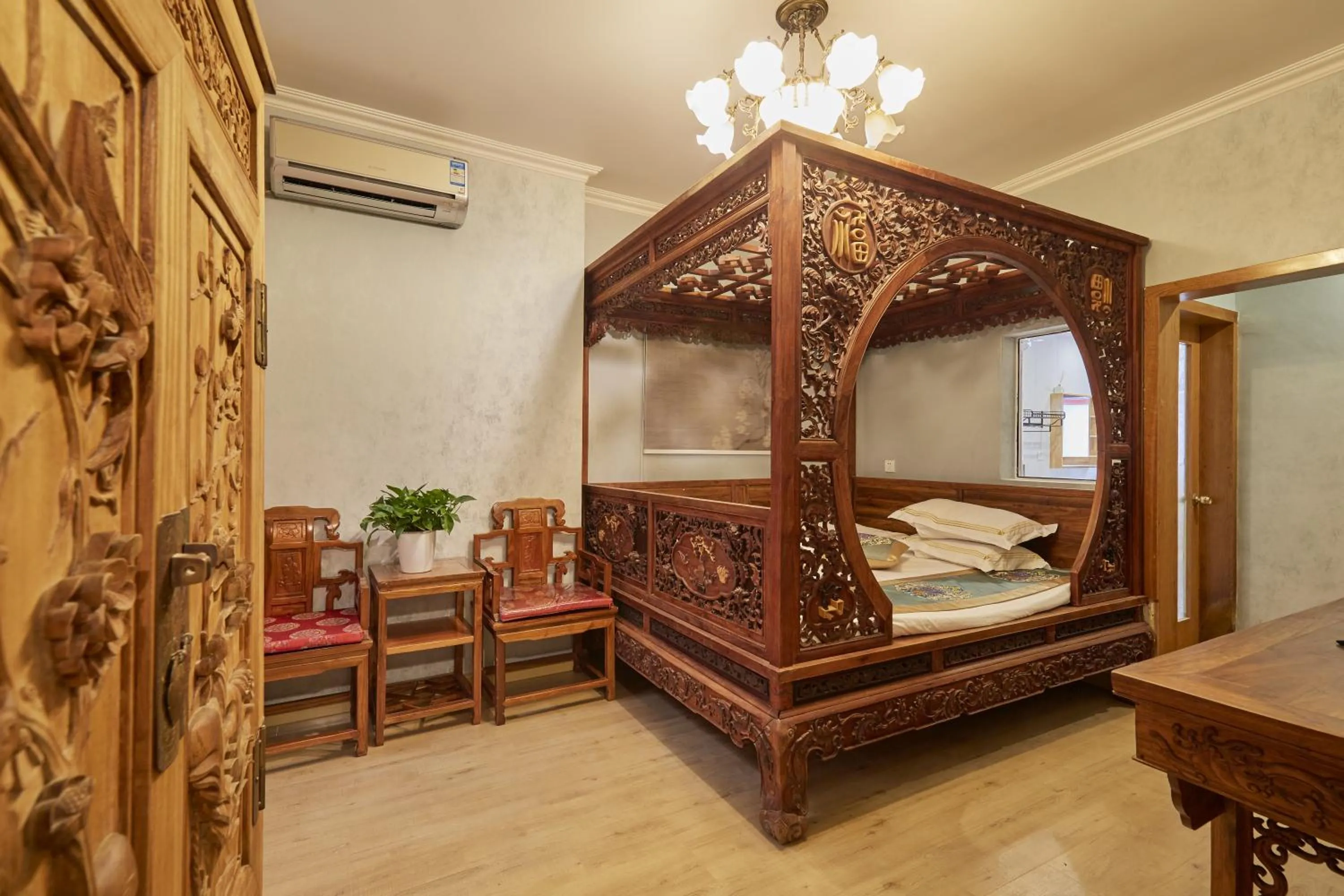 Bed in Beijing Rong Courtyard Boutique Hotel