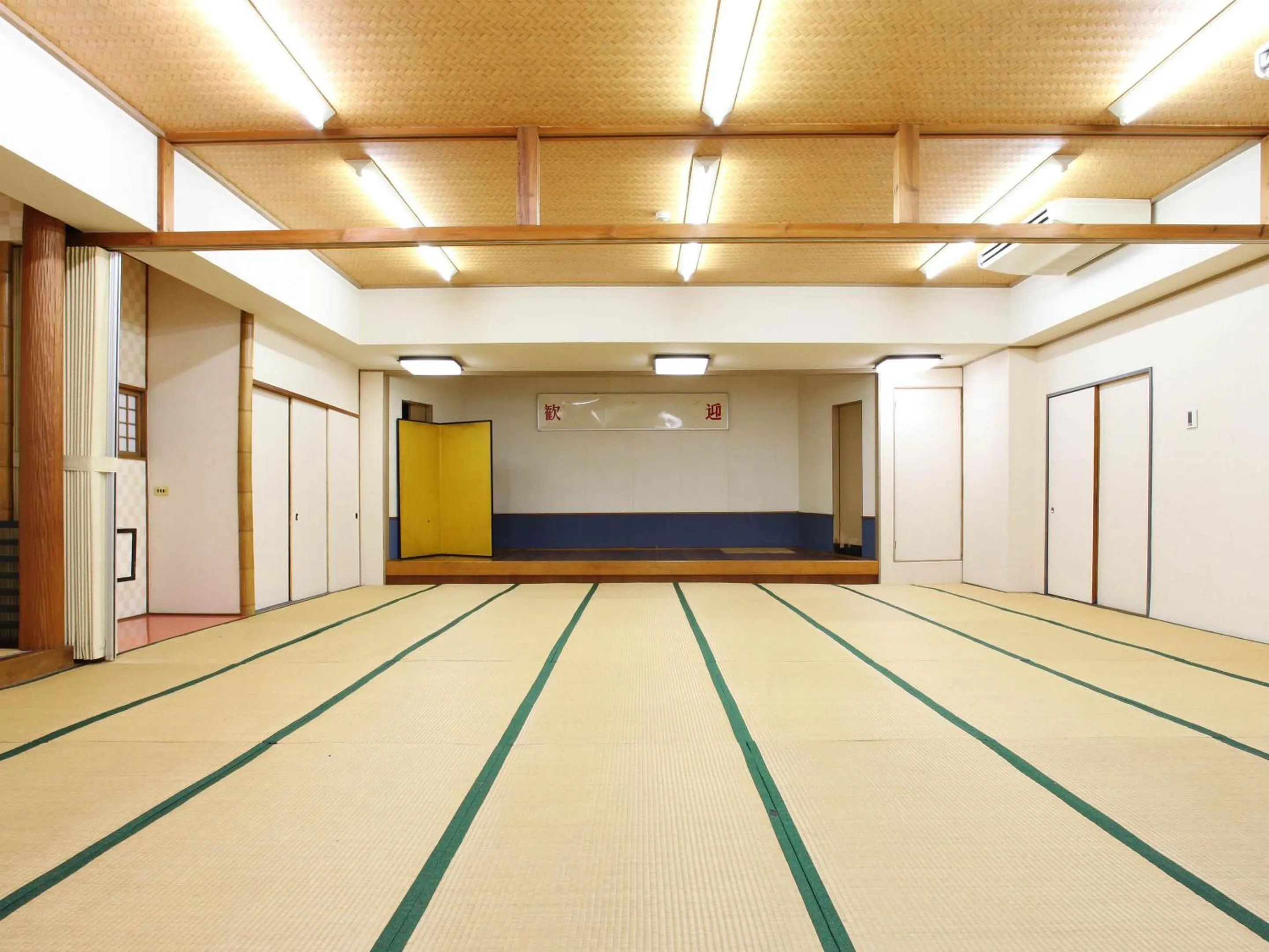 Area and facilities in Hatsunoyu