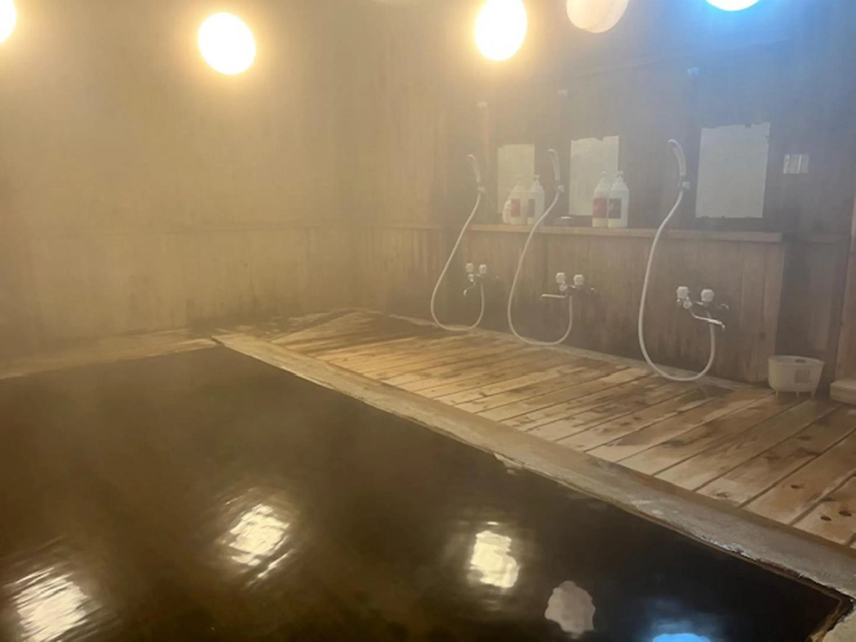 Public Bath in Hatsunoyu