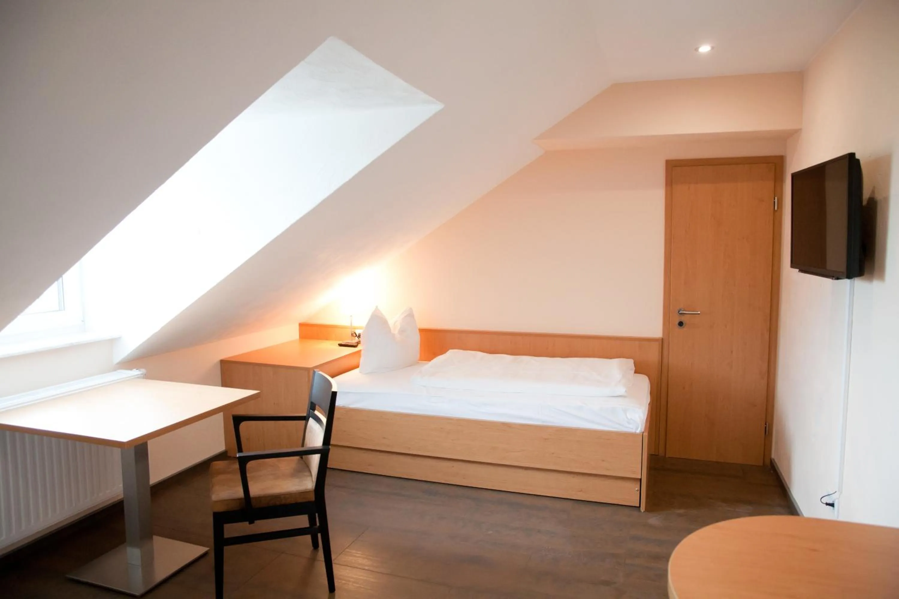 Photo of the whole room, Bed in Apartmenthaus Wesertor