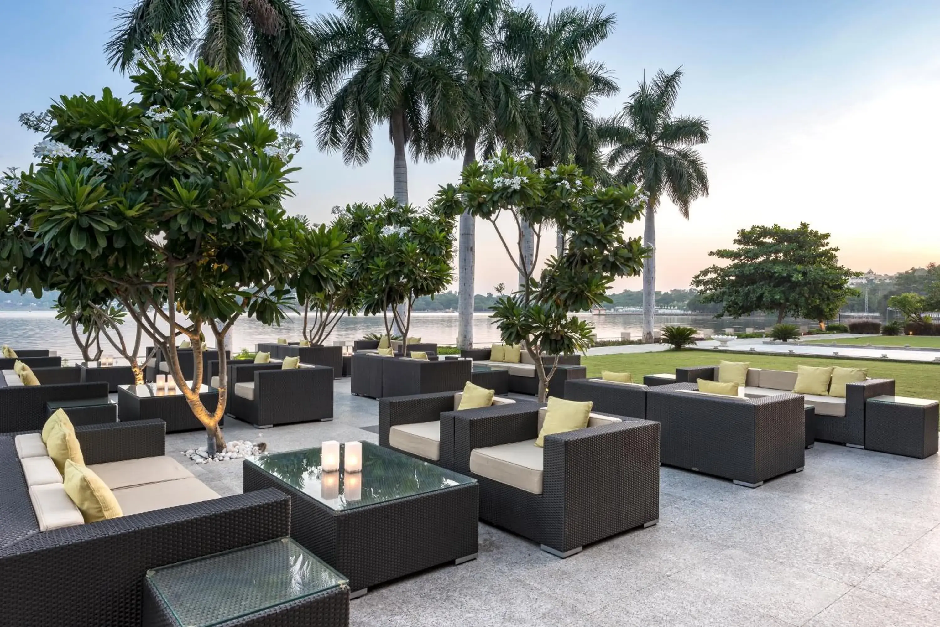 Lounge or bar in Hotel Lakend Lounge or bar in Hotel Lakend