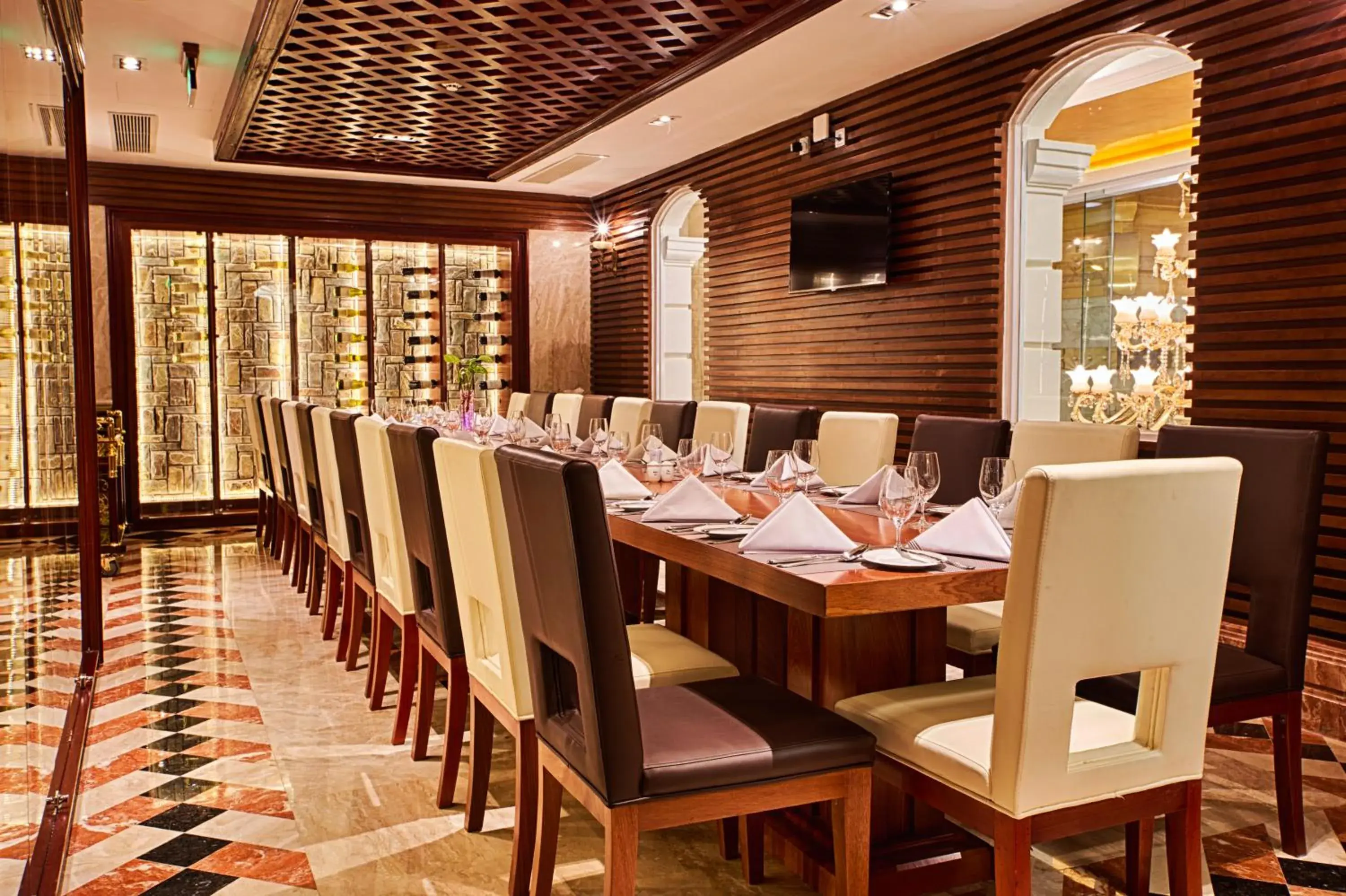 Restaurant/places to eat in Samdi Da Nang Central Hotel Restaurant/places to eat in Samdi Da Nang Central Hotel