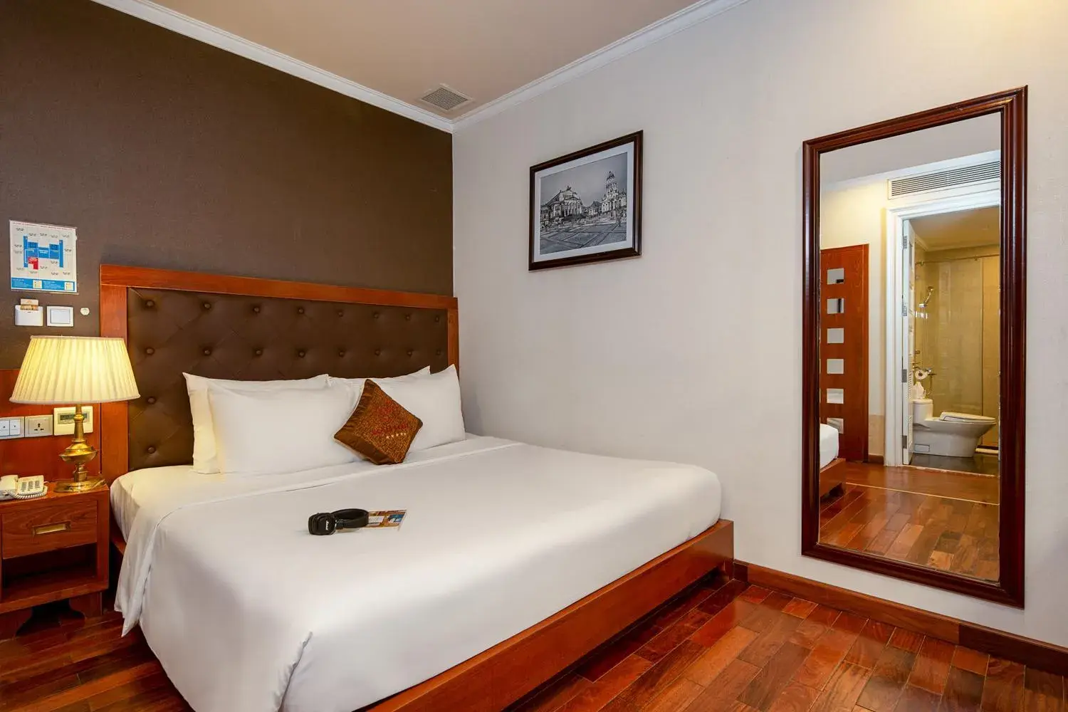 Standard Double Room in Samdi Da Nang Central Hotel Standard Double Room in Samdi Da Nang Central Hotel