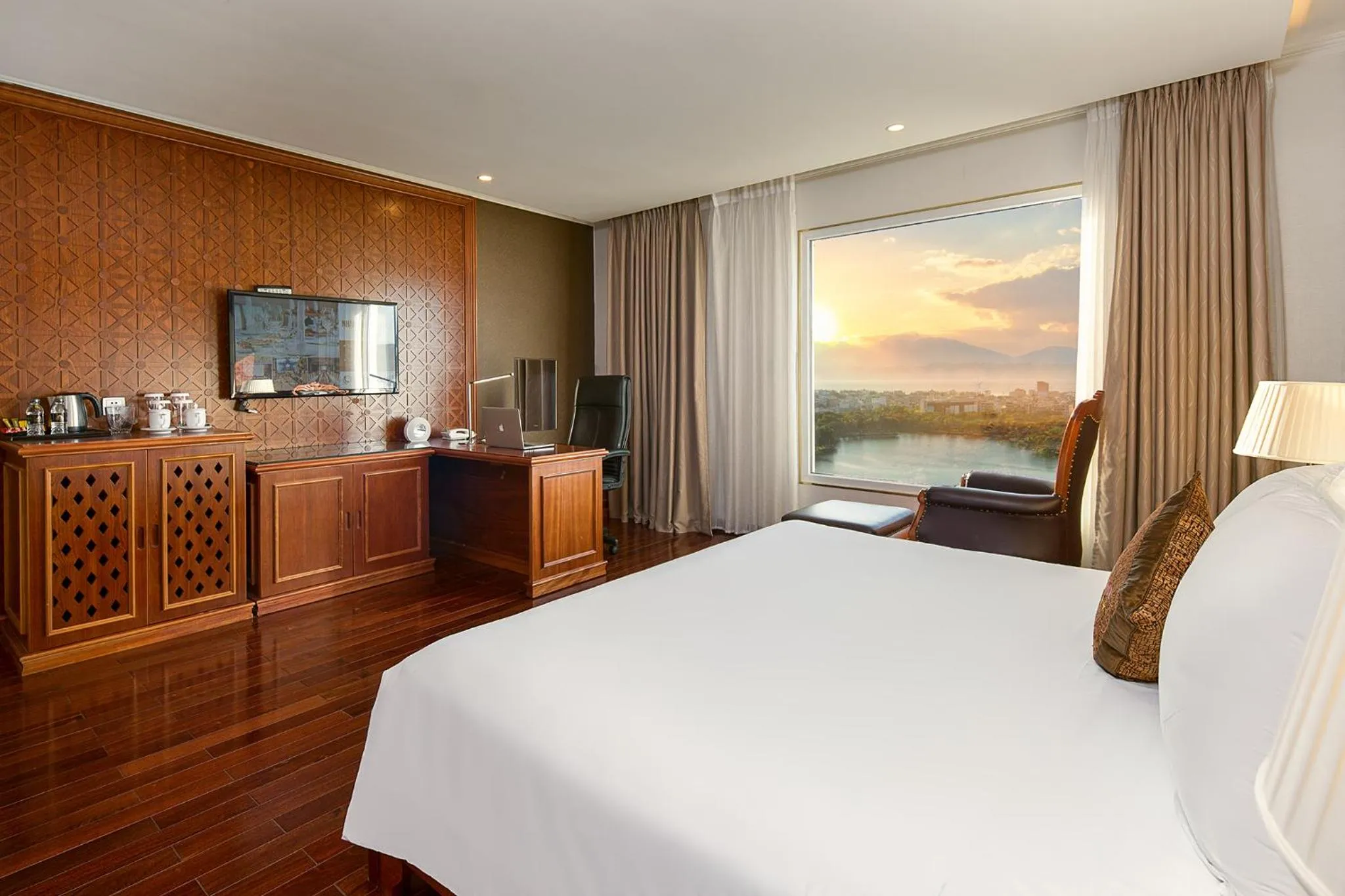 Bedroom, Bed in Samdi Da Nang Central Hotel