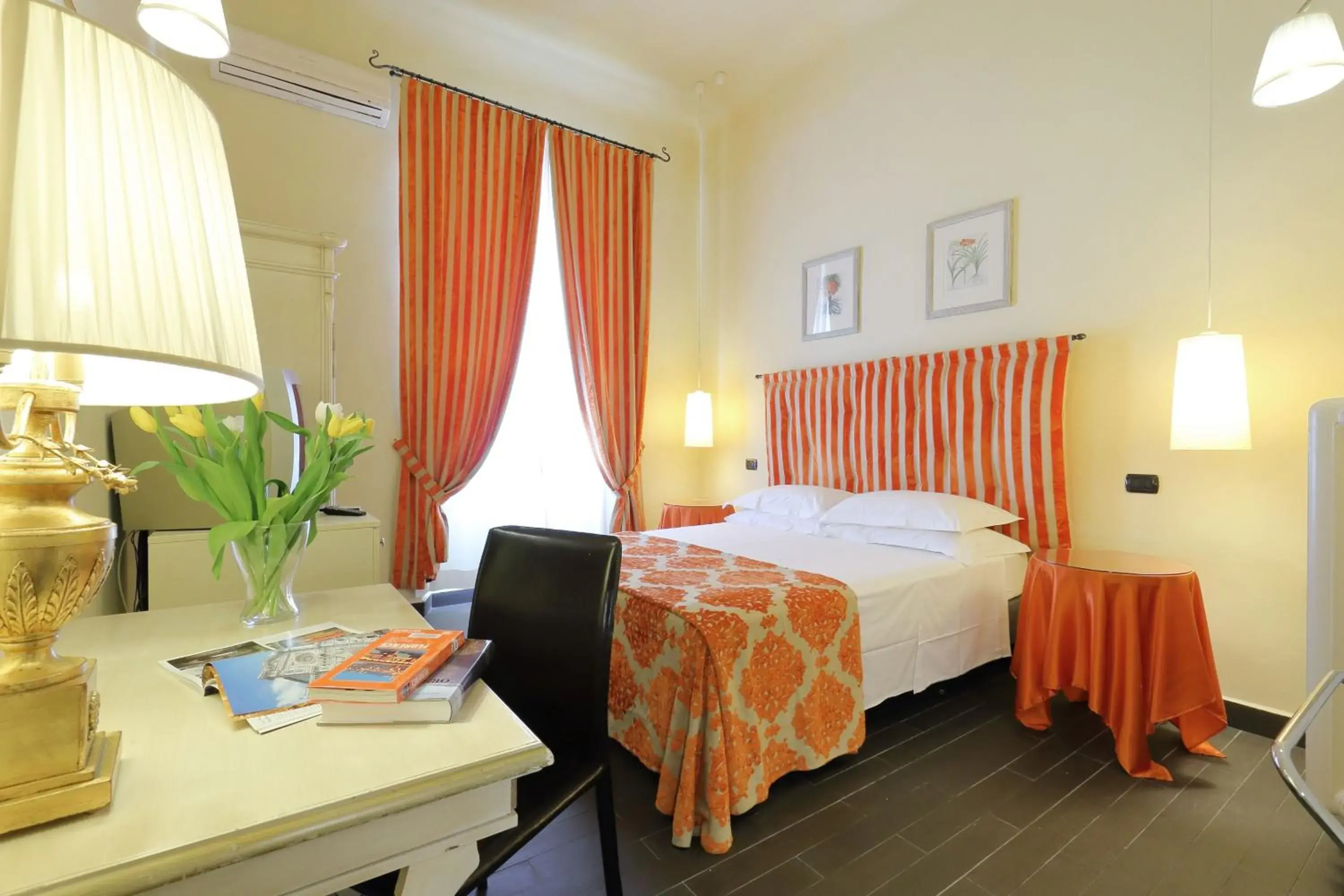 Day, Bed in Relais Lavagnini Florence Day, Bed in Relais Lavagnini Florence