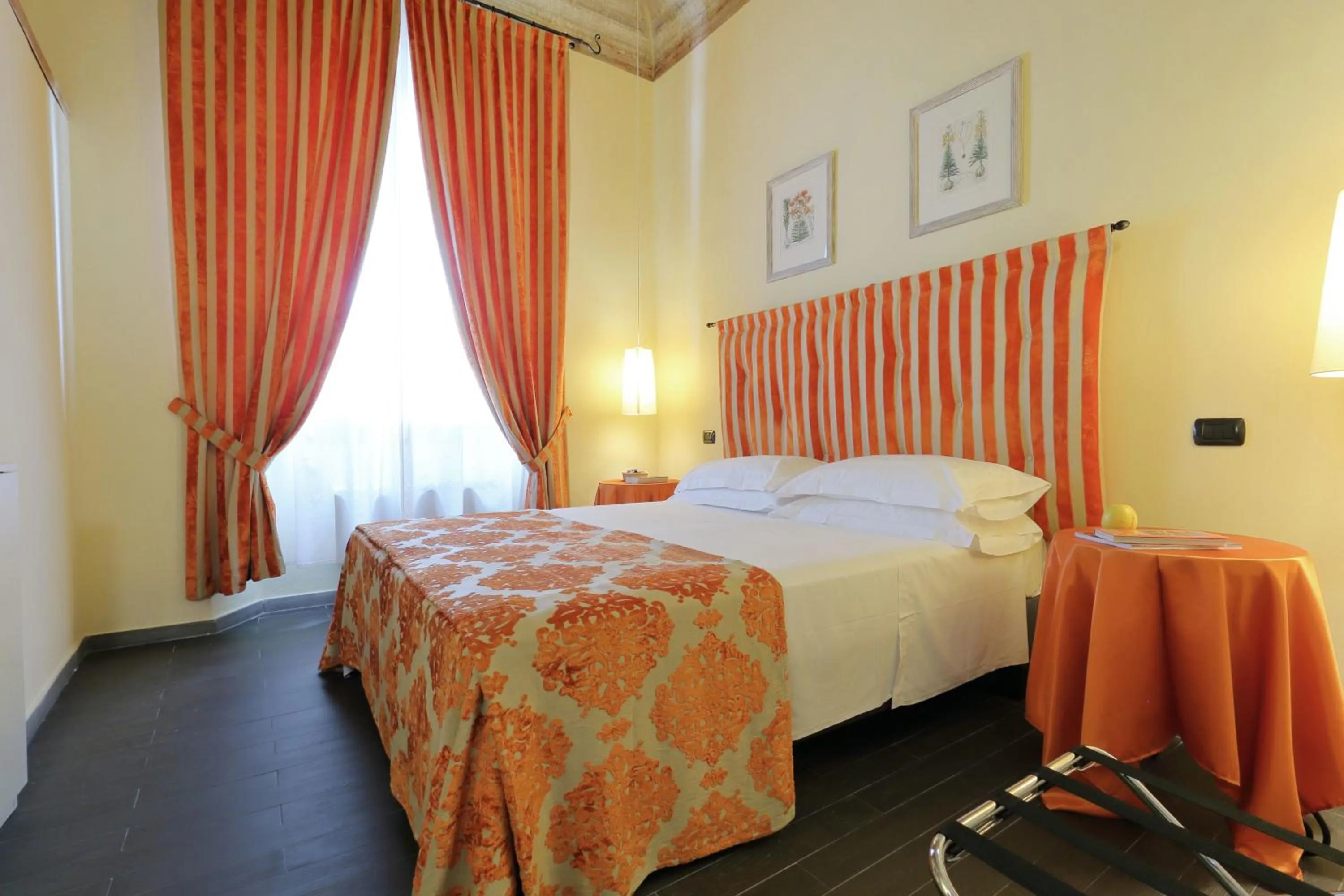 Day, Bed in Relais Lavagnini Florence