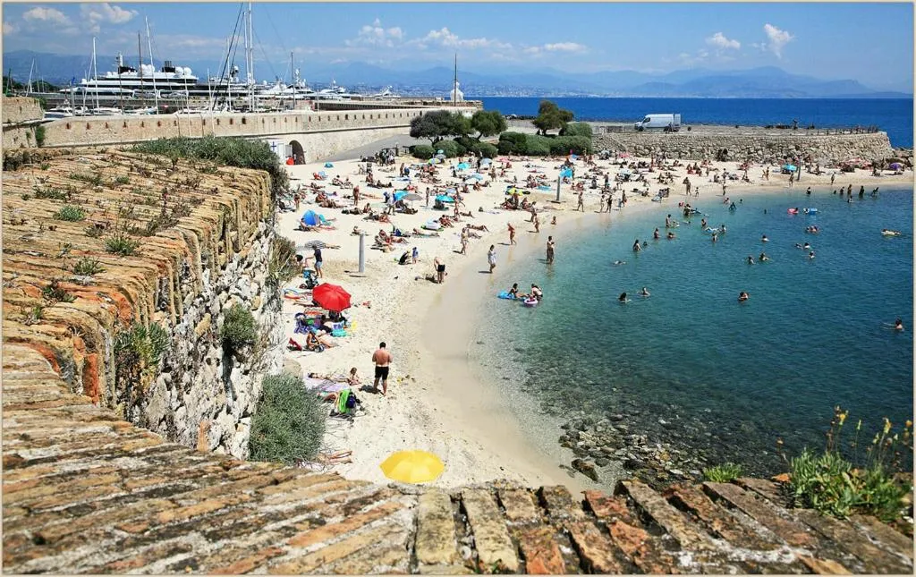 Beach in Gîtes Domaine de la Chapelle