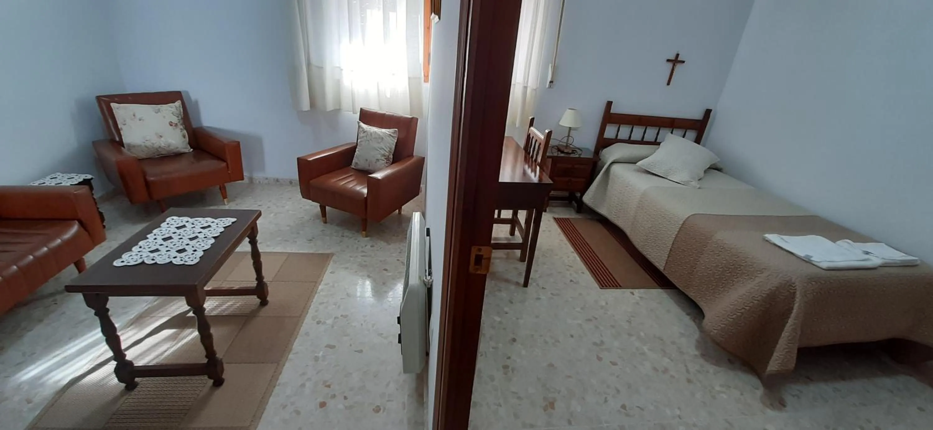 Bedroom, Bed in Convento Madre de Dios de Carmona